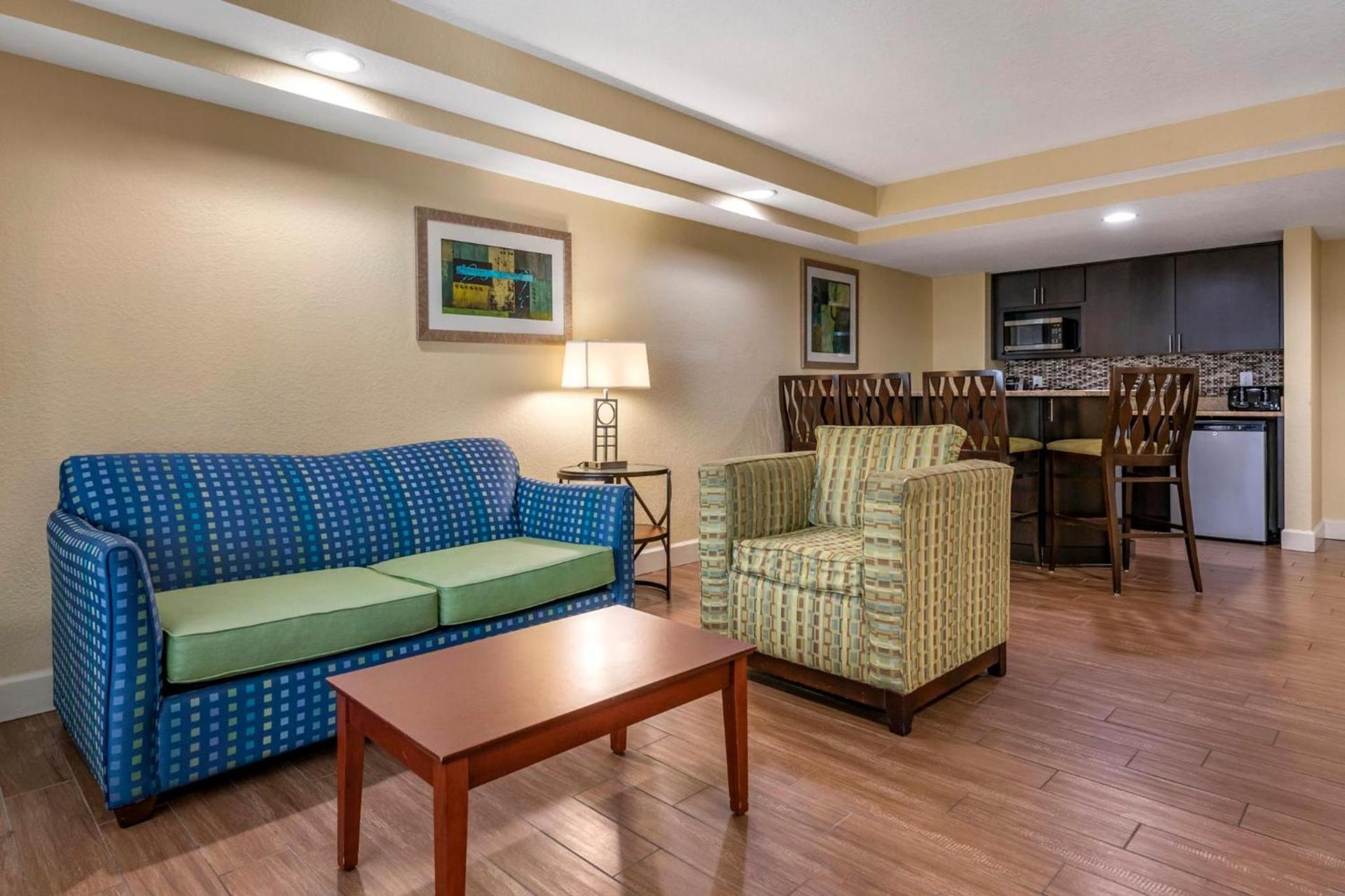 Holiday Inn Resort Orlando - Lake Buena Vista by IHG photo 38