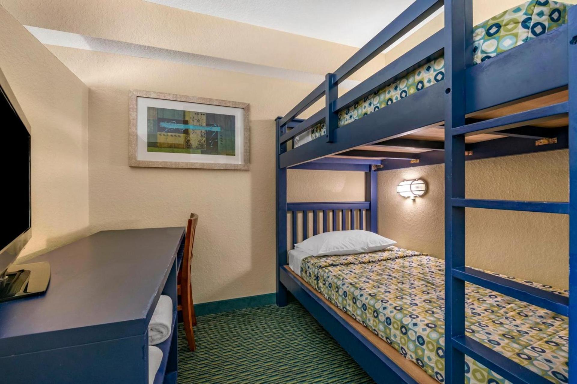 Holiday Inn Resort Orlando - Lake Buena Vista by IHG photo 40