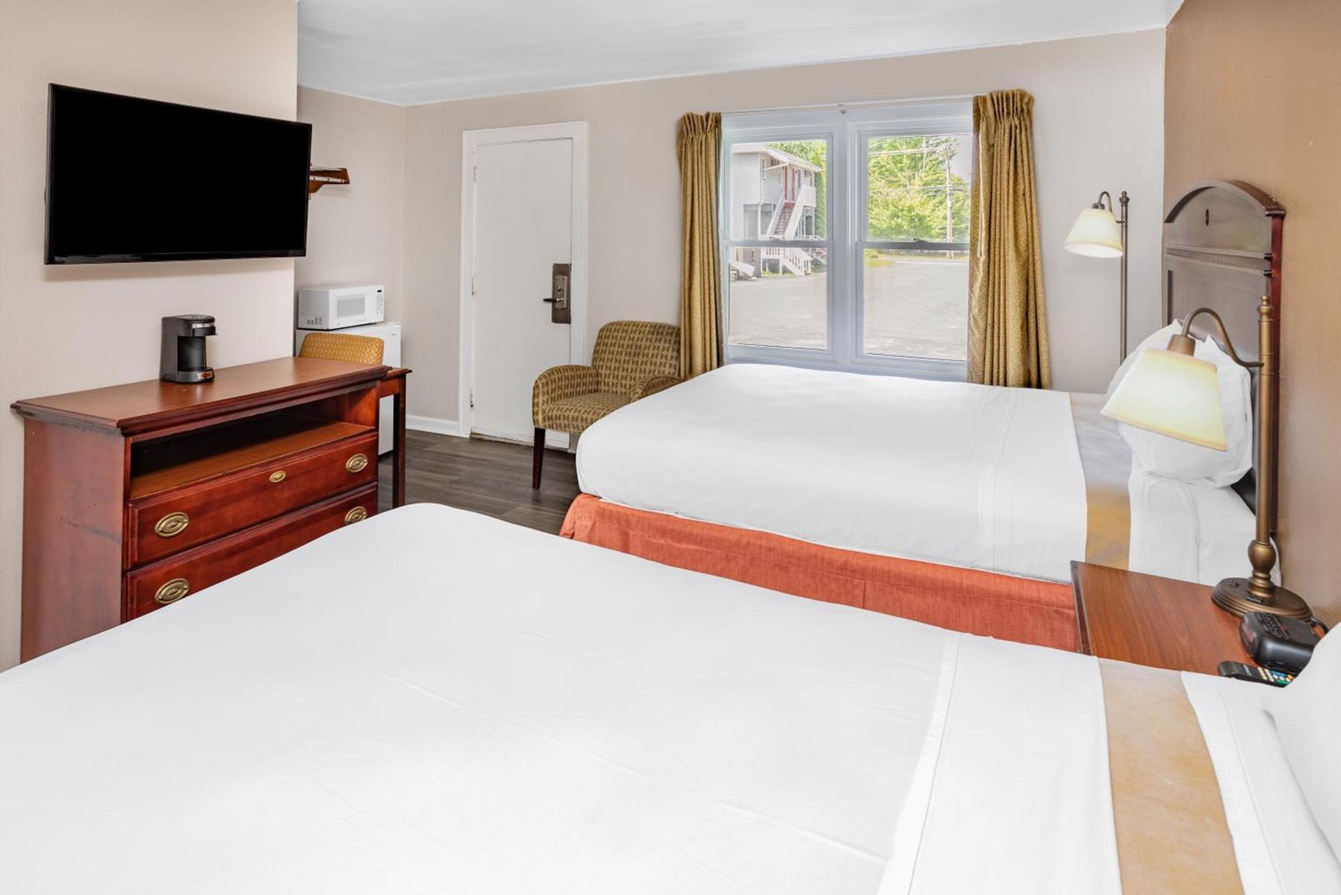 Travelodge by Wyndham Great Barrington Berkshires photo 23