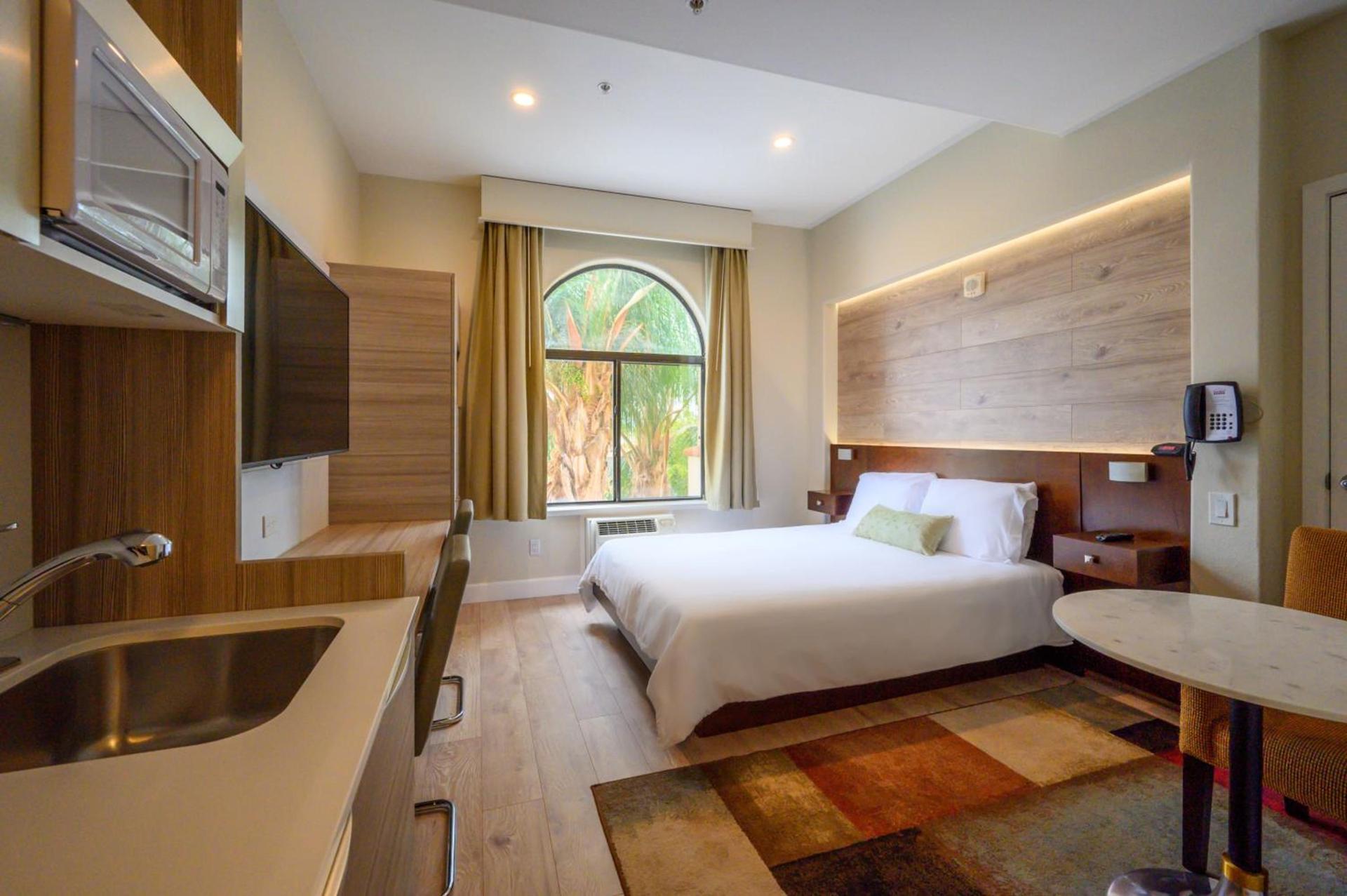Studios Inn photo 37