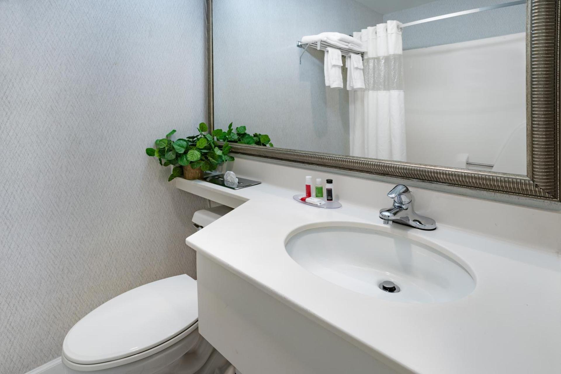 Howard Johnson by Wyndham Lenox photo 27