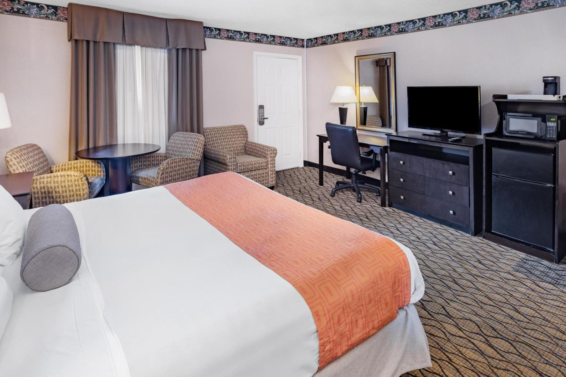 Howard Johnson by Wyndham Lenox photo 21