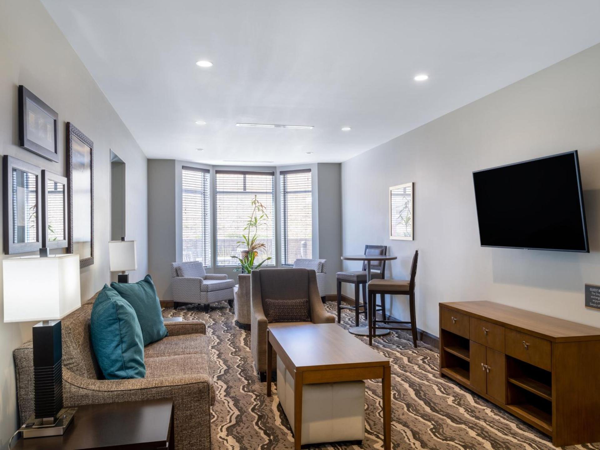 Staybridge Suites - Sioux City Southeast by IHG photo 16