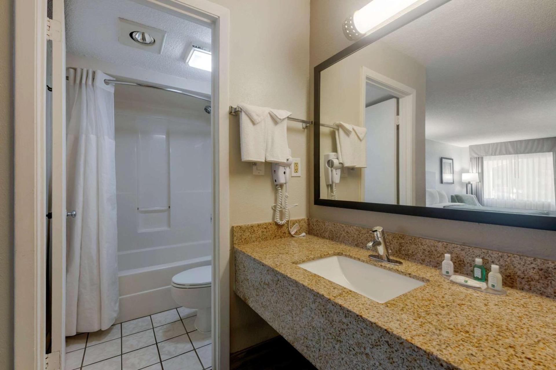 Quality Inn St Augustine Outlet Mall photo 18