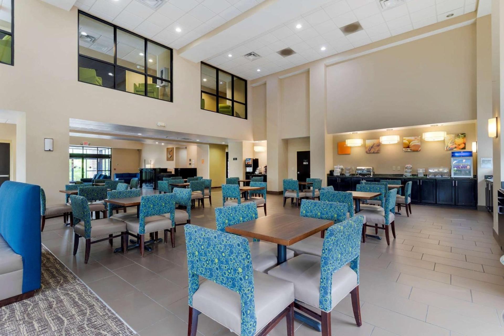 Comfort Suites Kingsport South photo 26