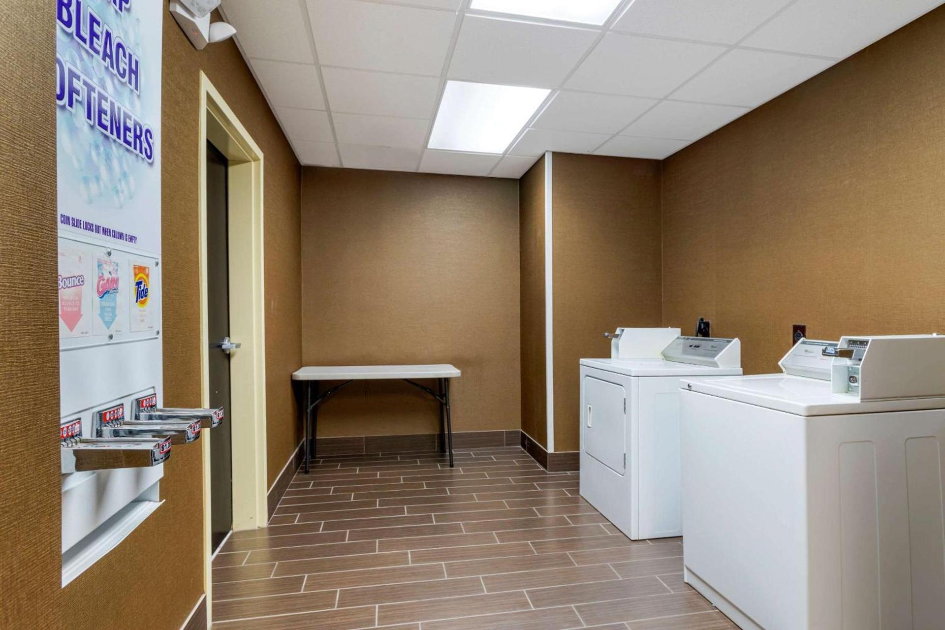 Comfort Suites Kingsport South photo 29