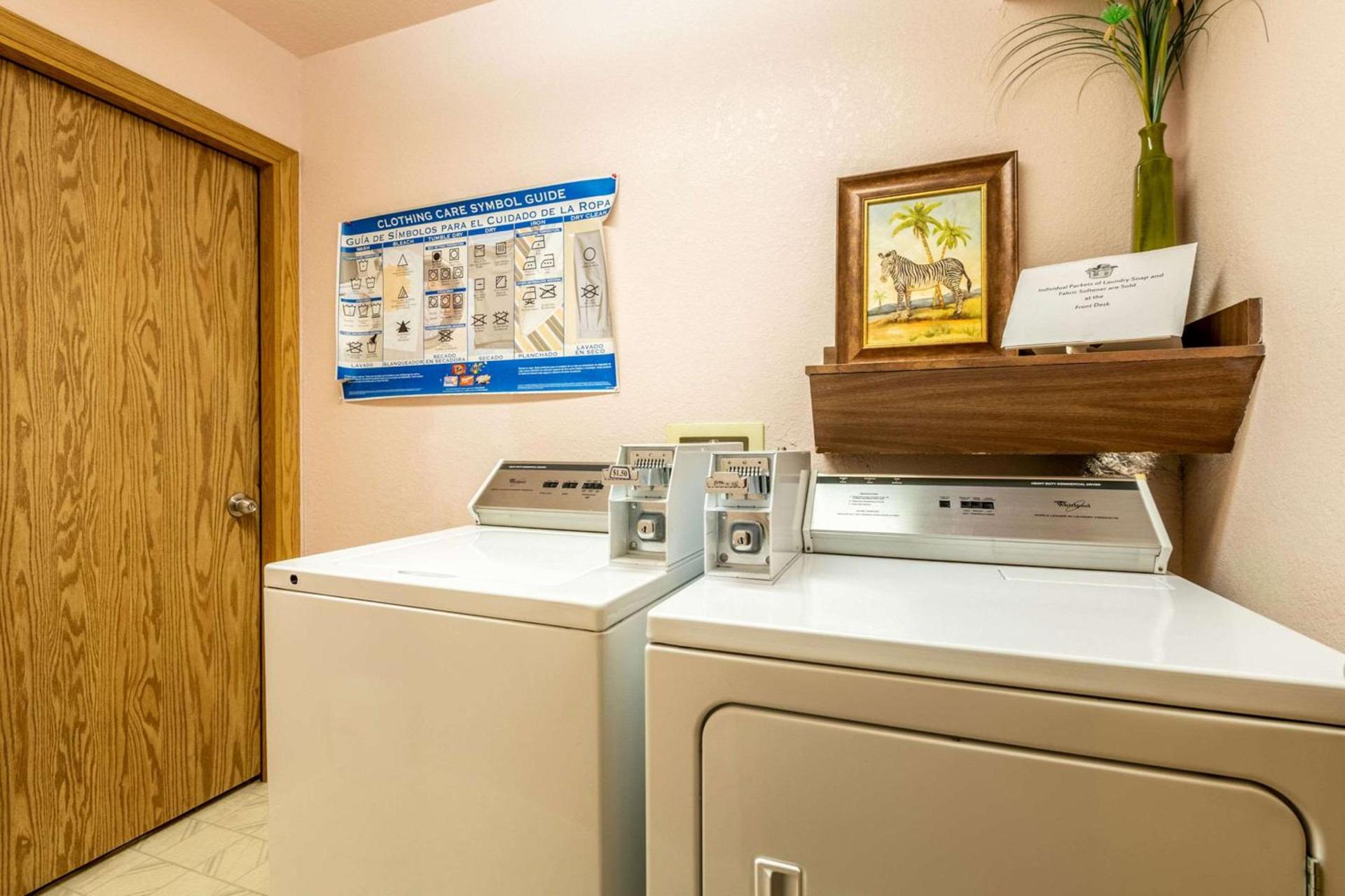 Ocean Star Inn photo 37