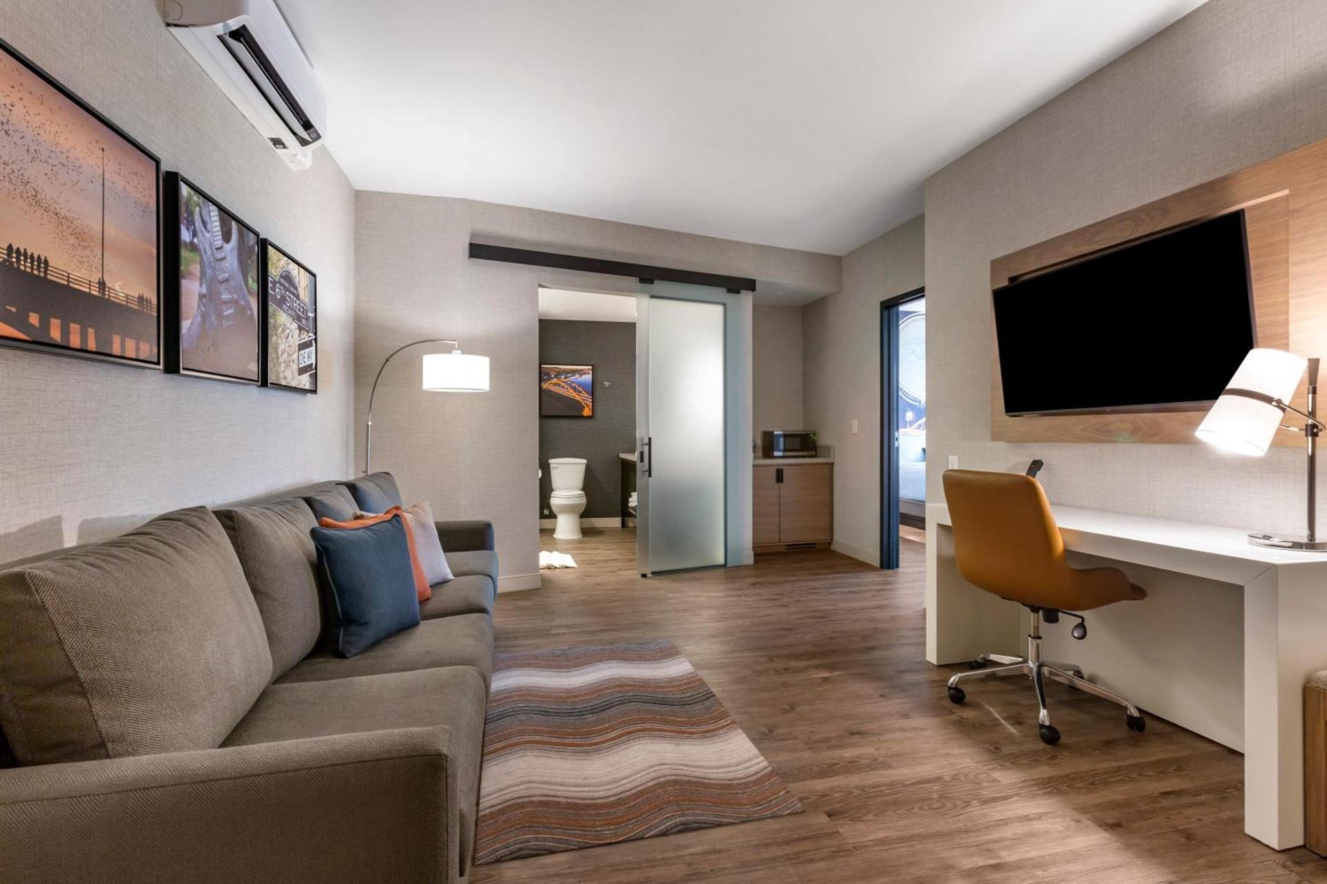 Cambria Hotel Austin Airport photo 72