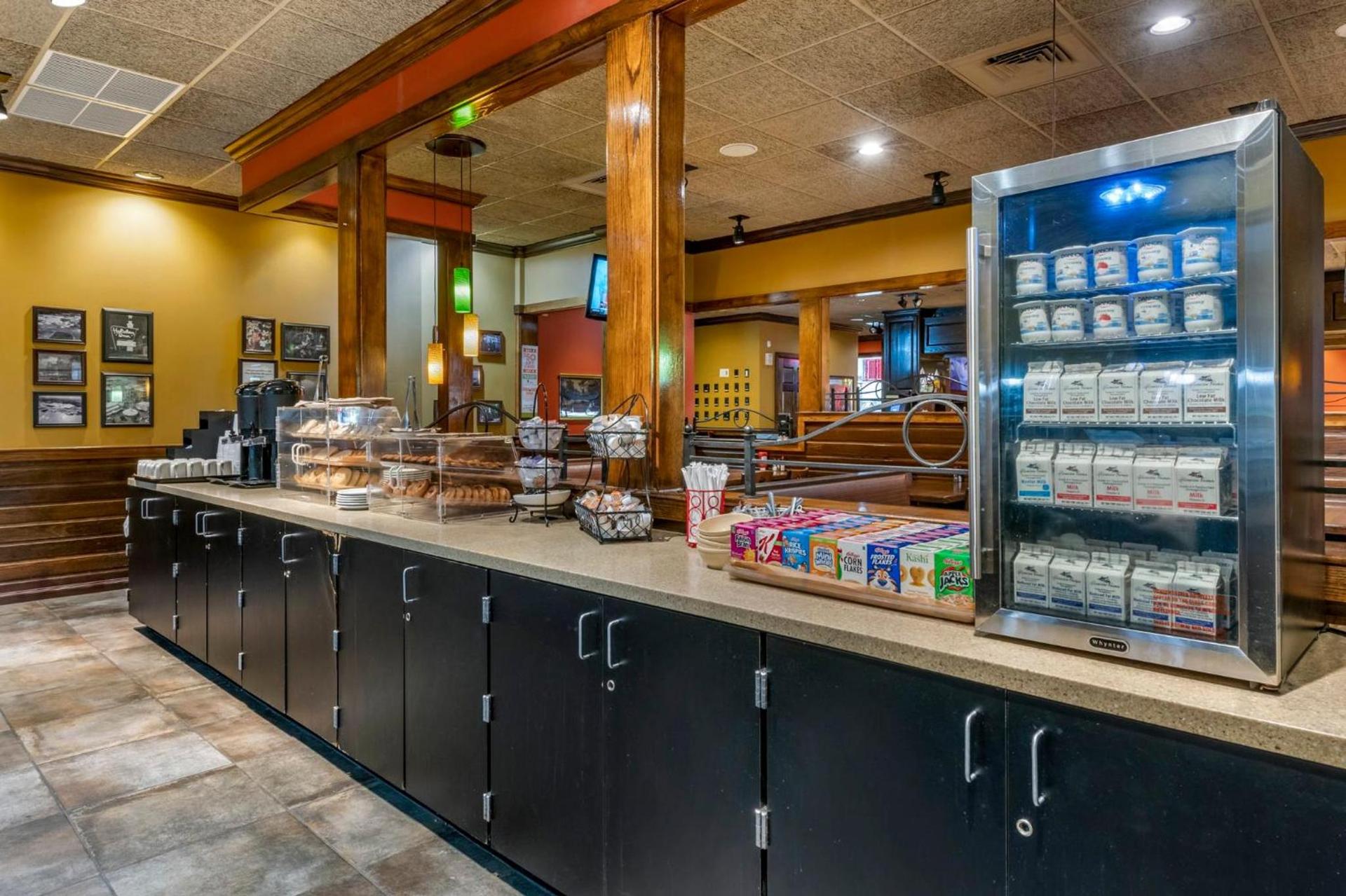 Holiday Inn Resort Orlando - Lake Buena Vista by IHG photo 35