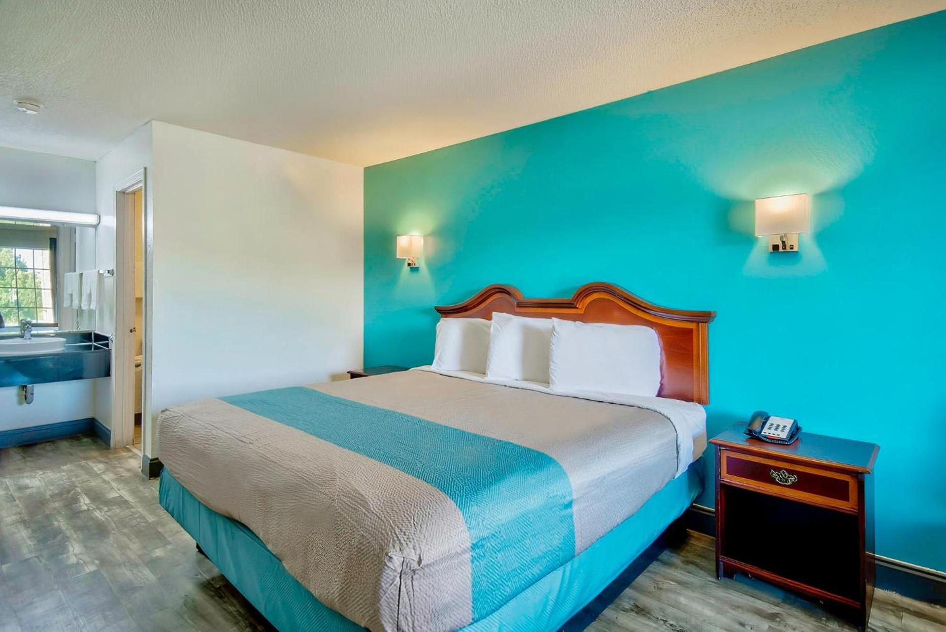 Motel 6-Grand Rivers, KY photo 46