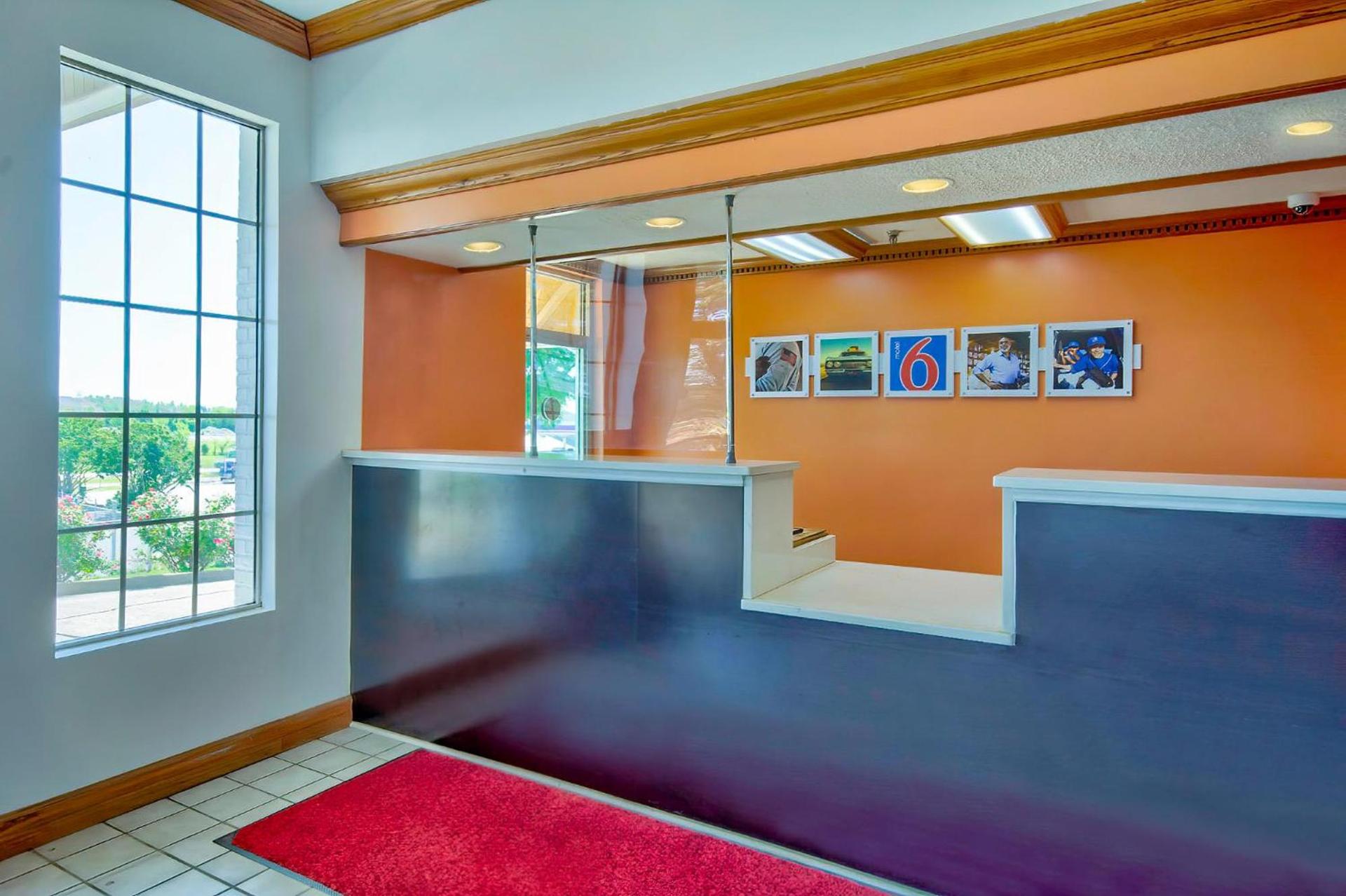 Motel 6-Grand Rivers, KY photo 35