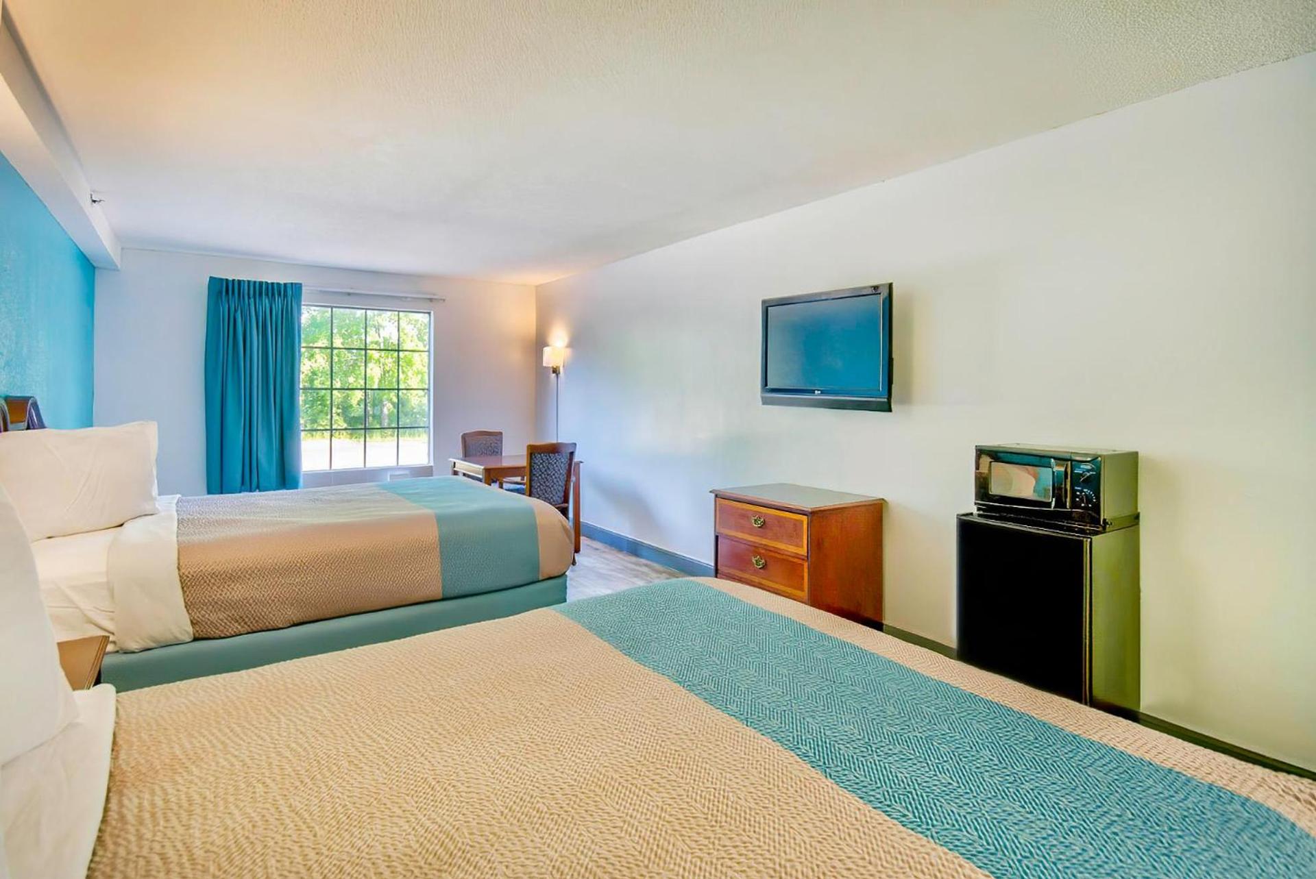 Motel 6-Grand Rivers, KY photo 36