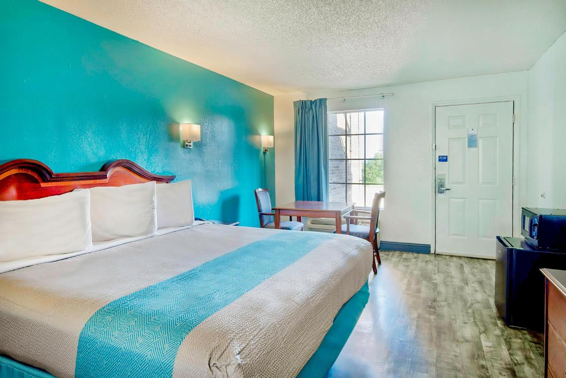 Motel 6-Grand Rivers, KY photo 41