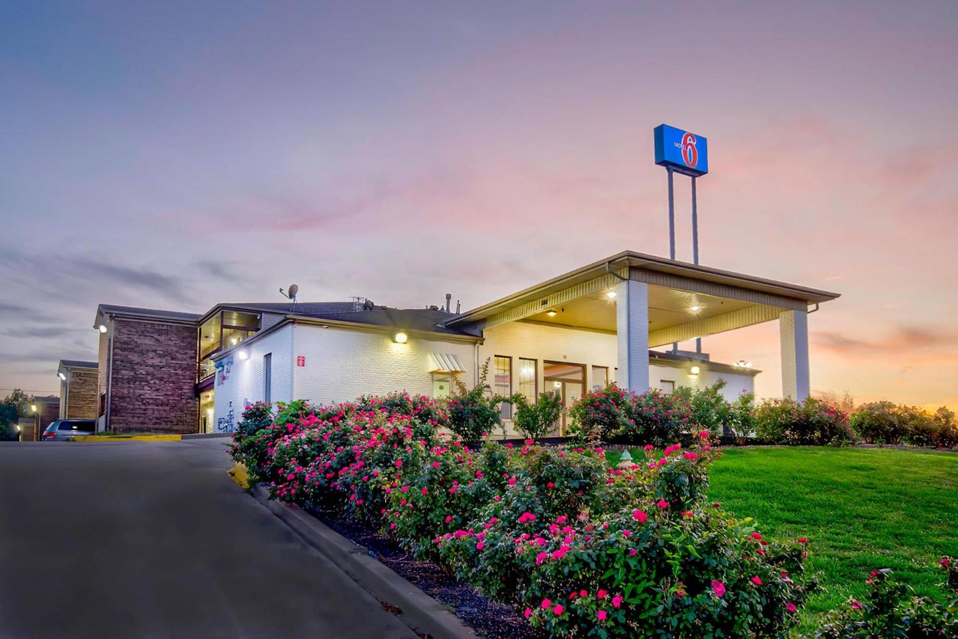 Motel 6-Grand Rivers, KY photo 27