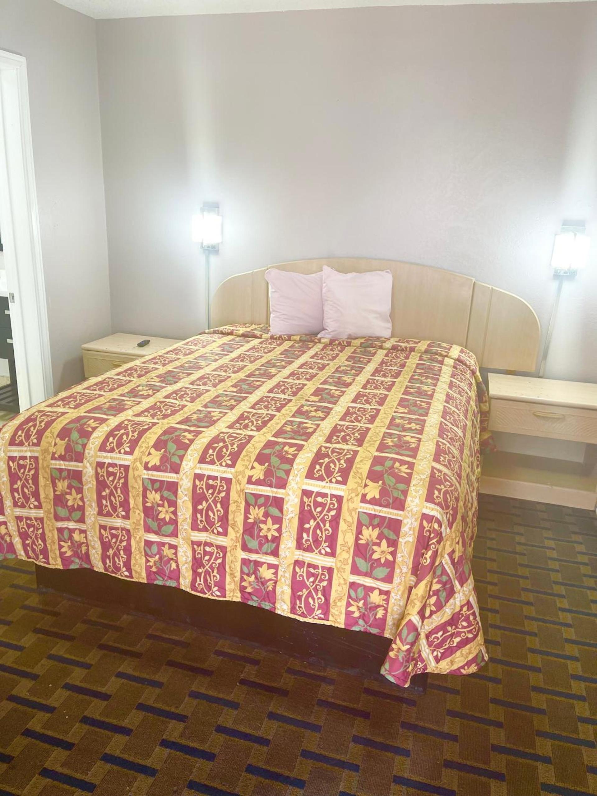Bradbury Inn photo 7