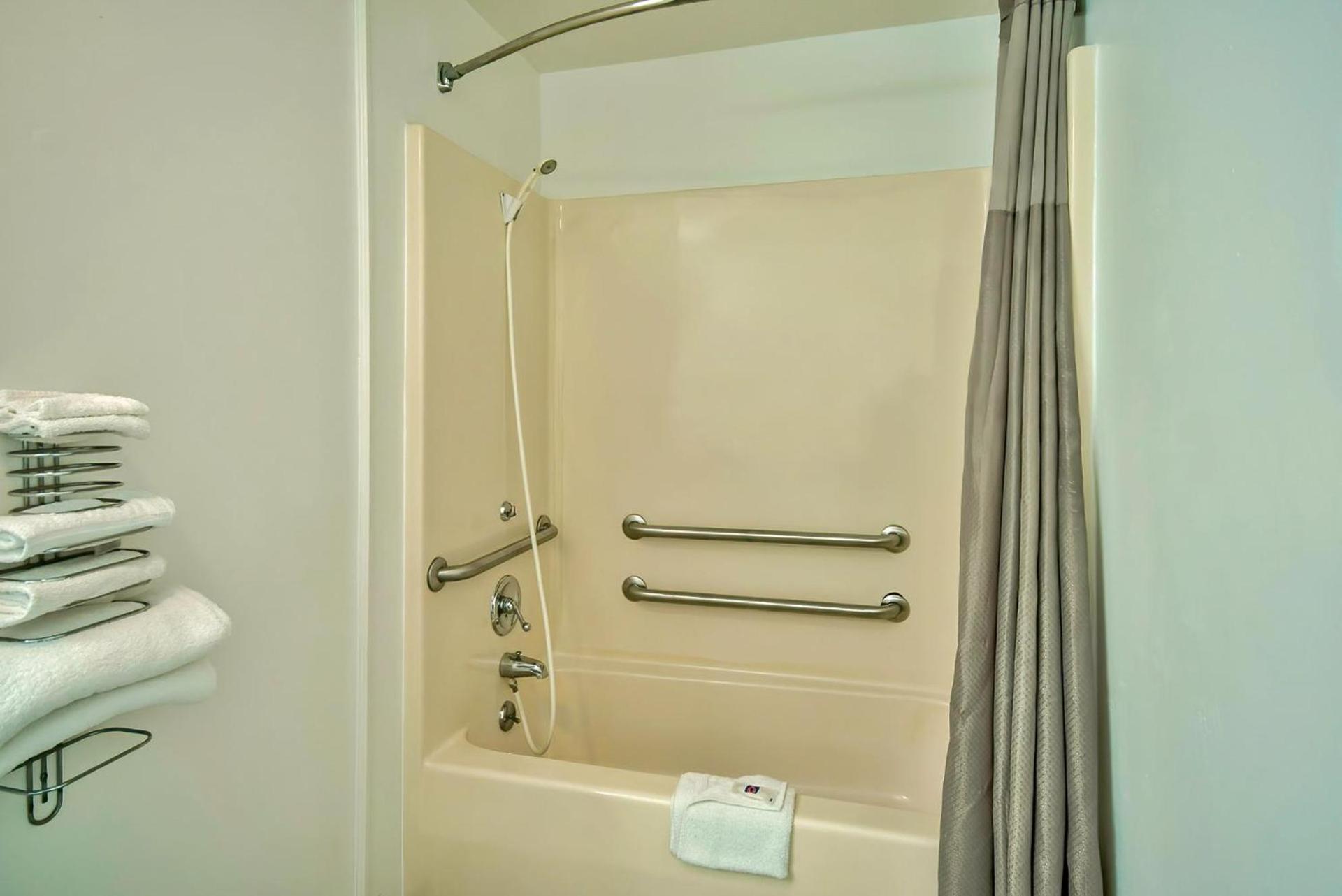 Motel 6-Grand Rivers, KY photo 51