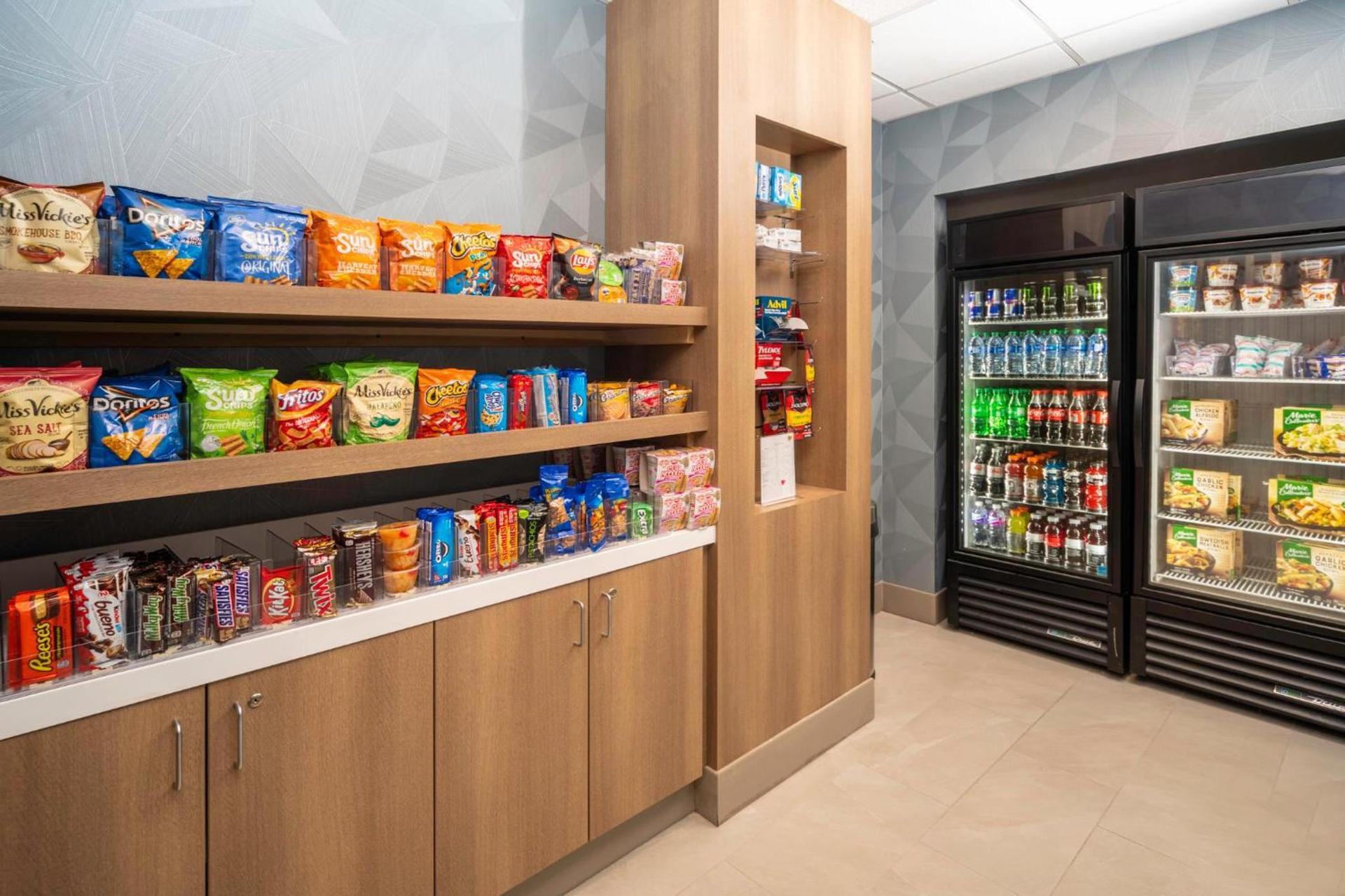 Holiday Inn Express and Suites Atlanta-Johns Creek by IHG photo 21