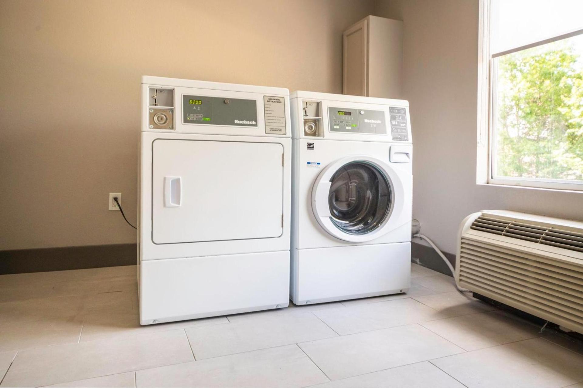 Holiday Inn Express and Suites Atlanta-Johns Creek by IHG photo 24