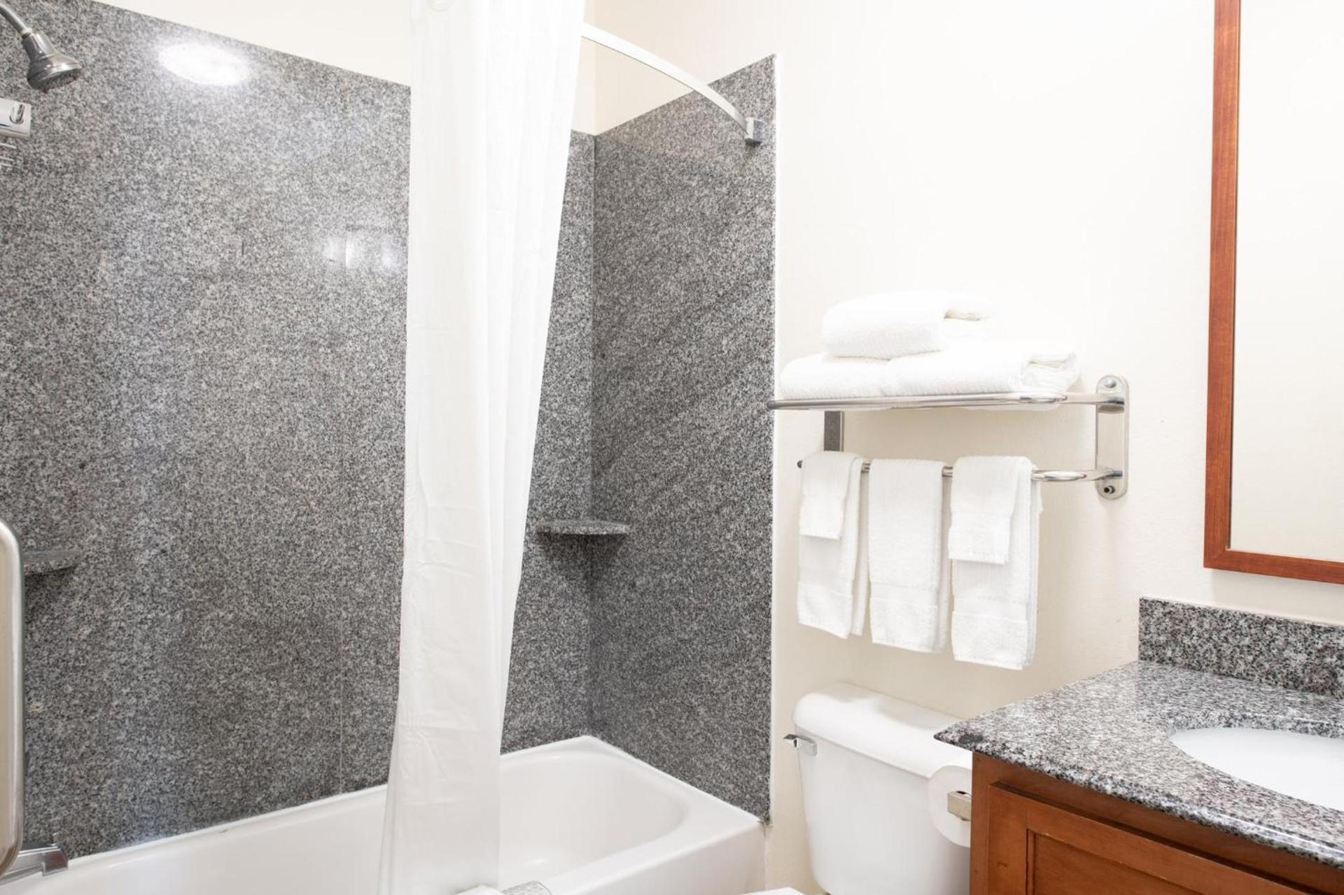 Candlewood Suites New Iberia by IHG photo 35