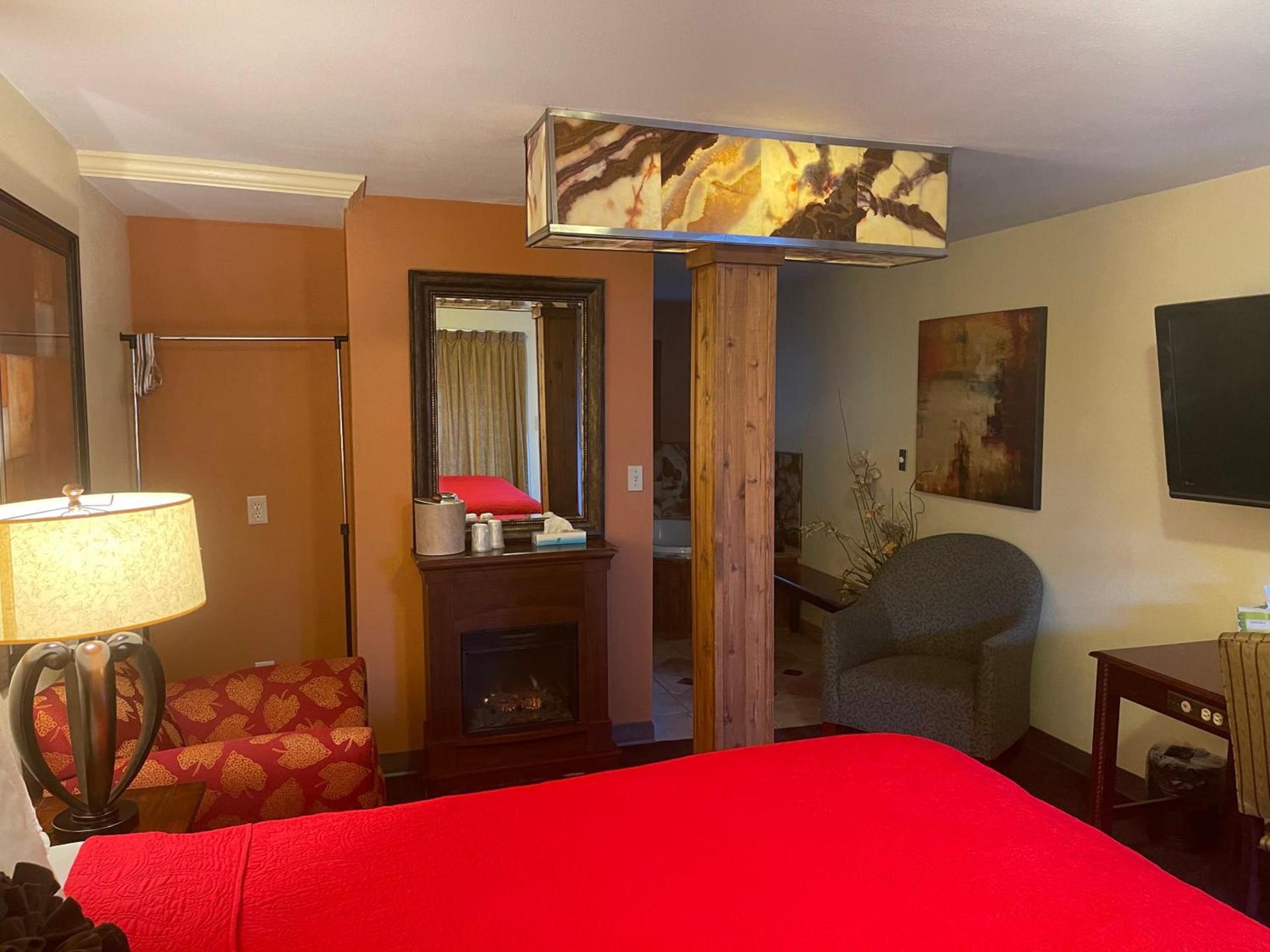 Pikes Peak Inn photo 15