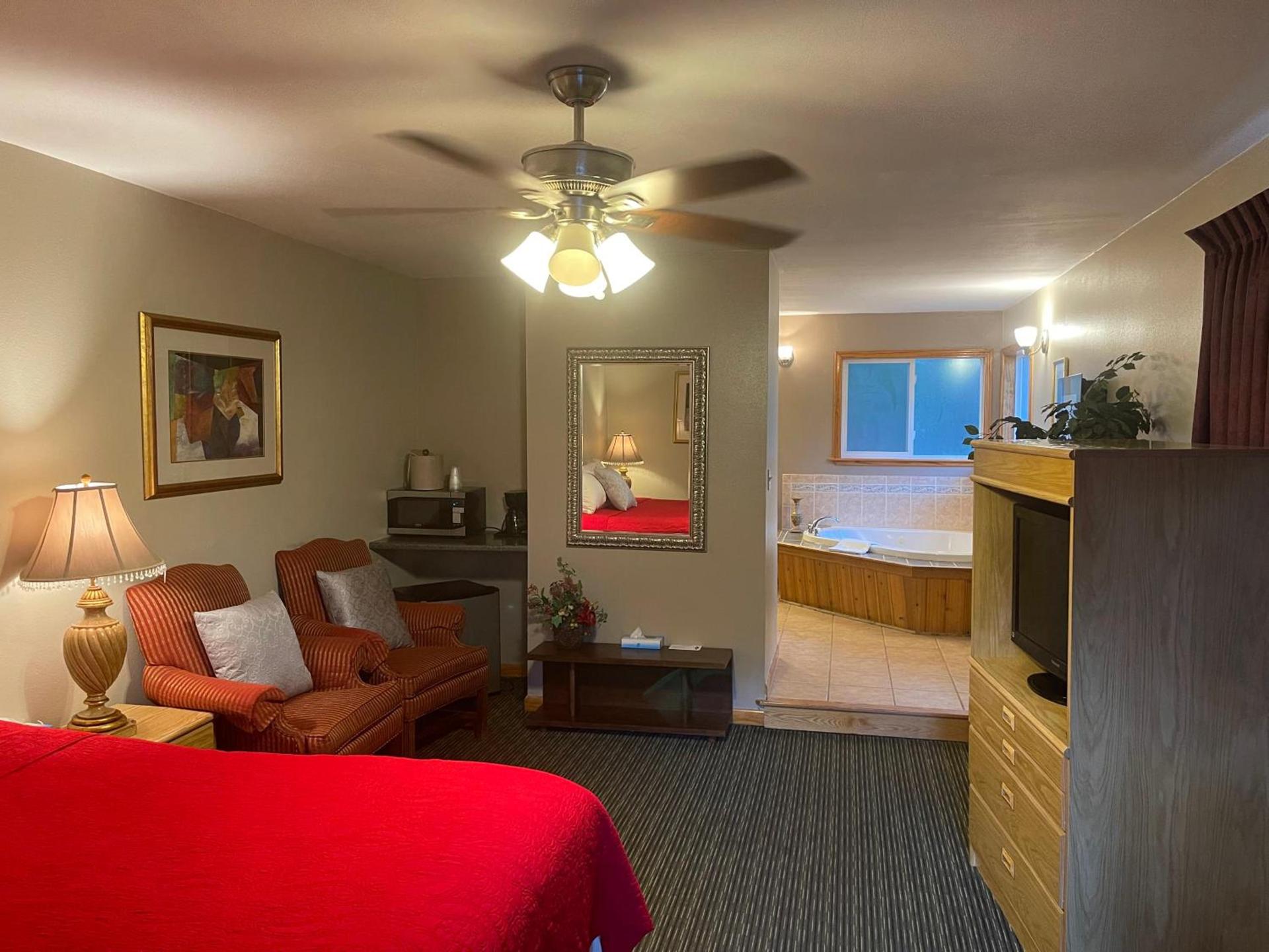 Pikes Peak Inn photo 5