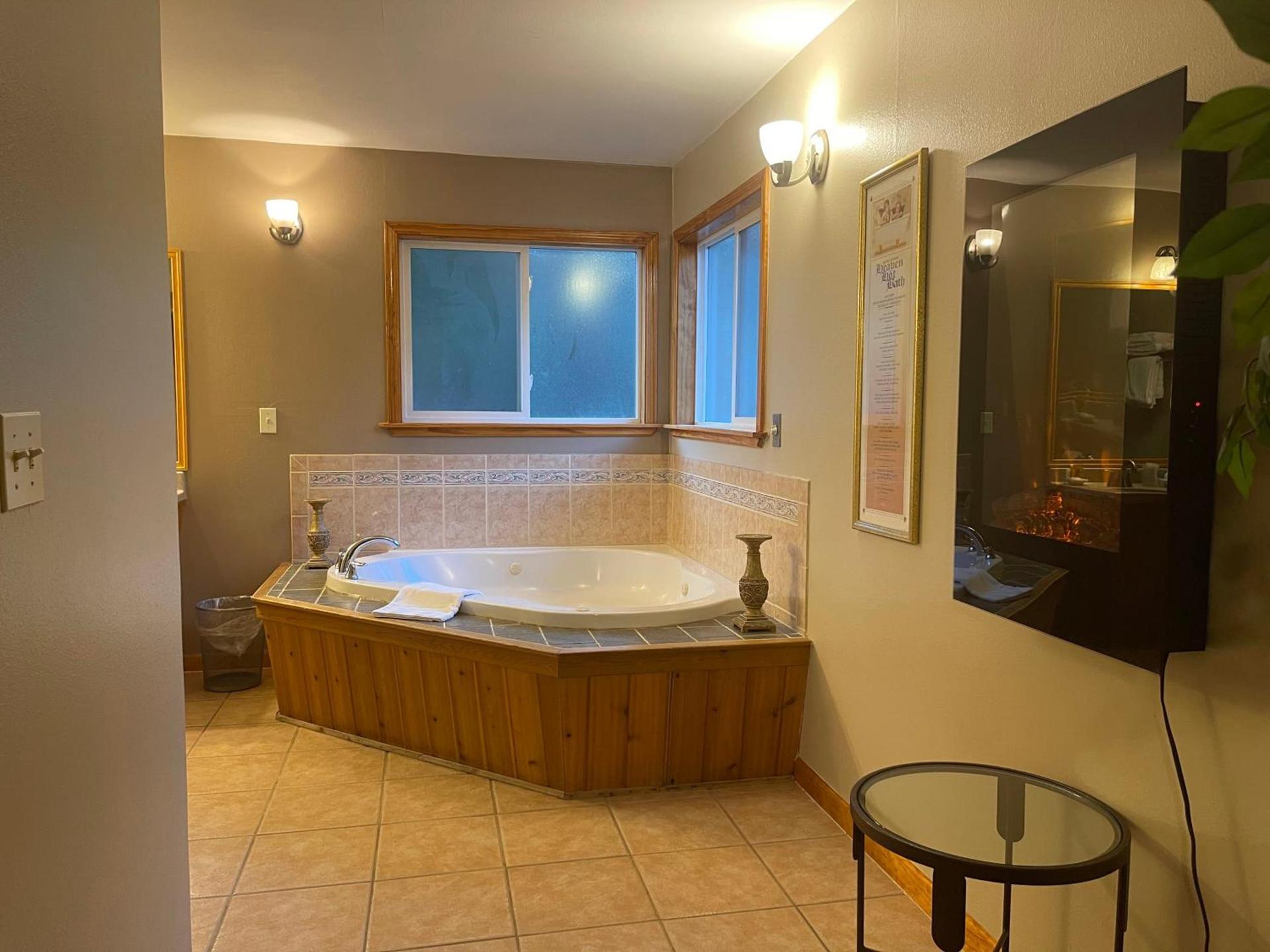 Pikes Peak Inn photo 18