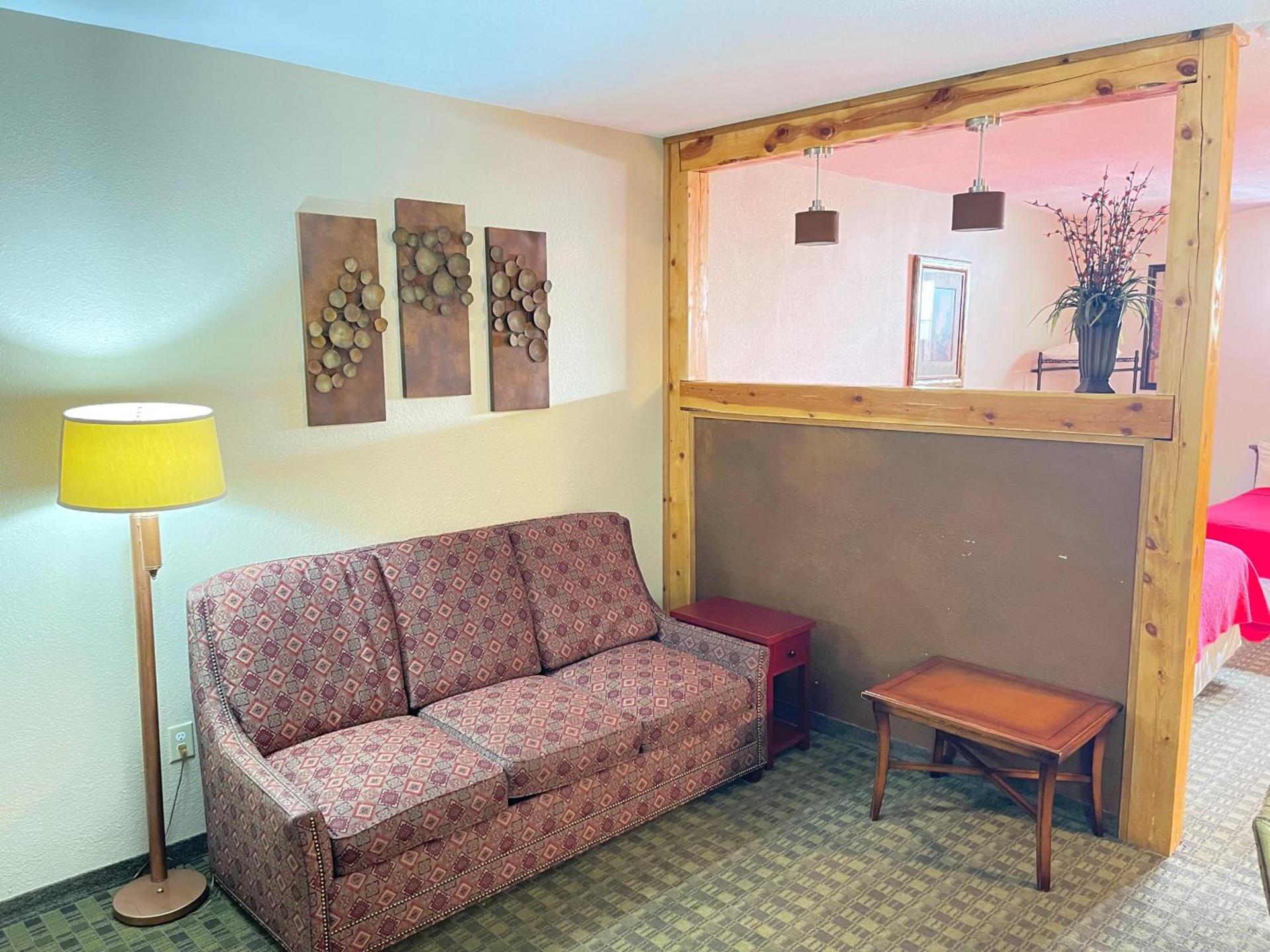 Pikes Peak Inn photo 31