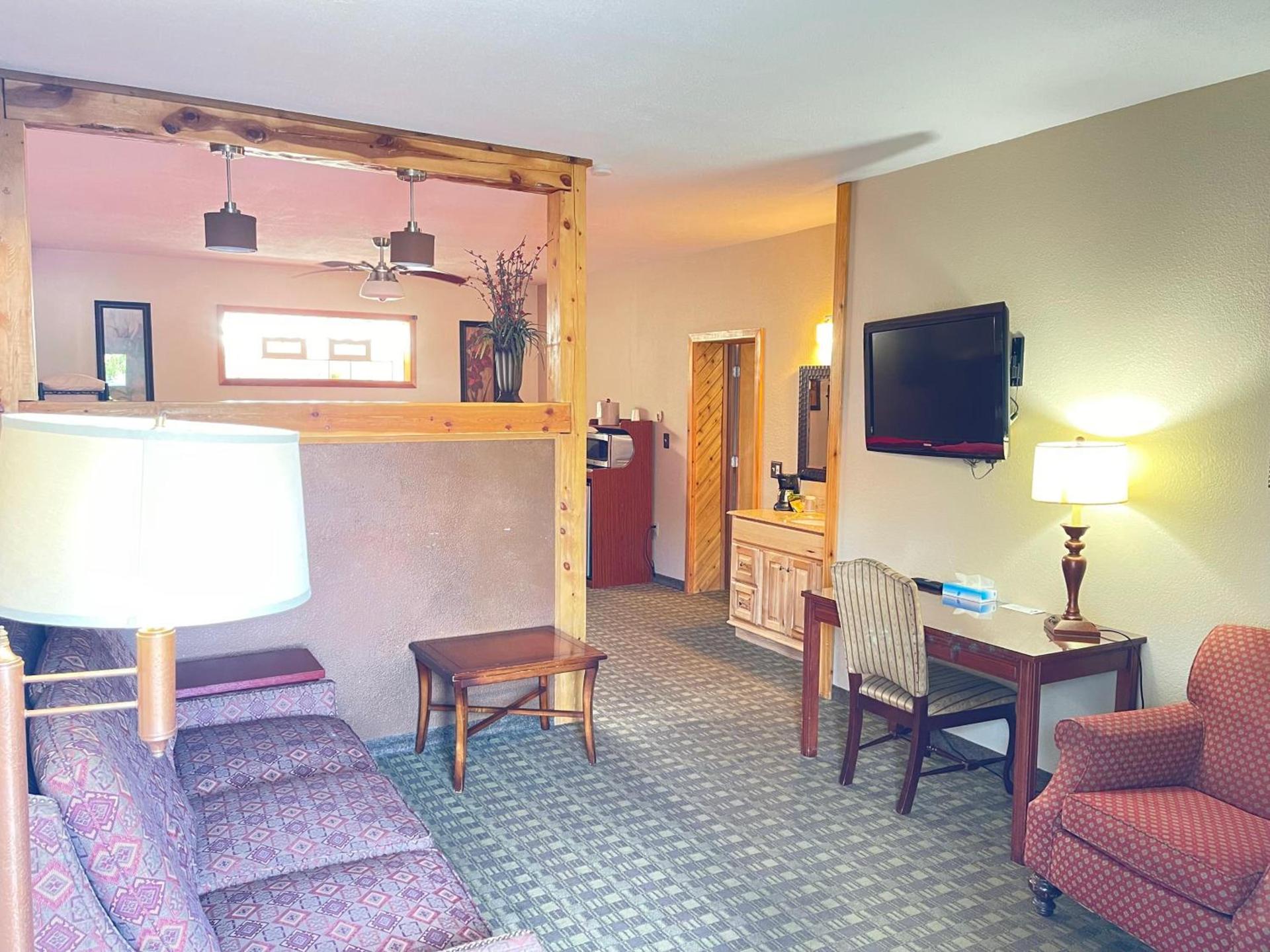 Pikes Peak Inn photo 8