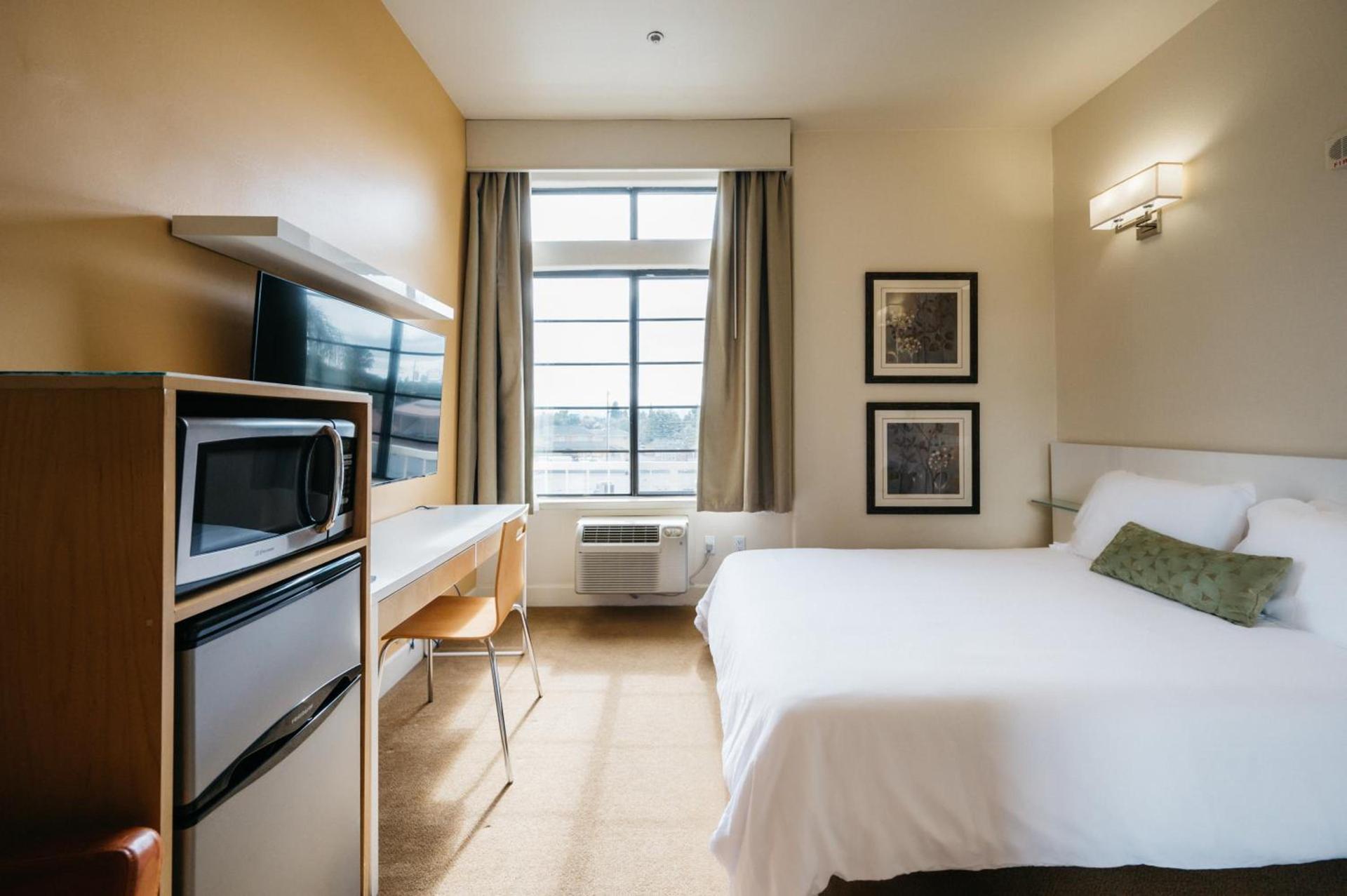 Studios Inn photo 13