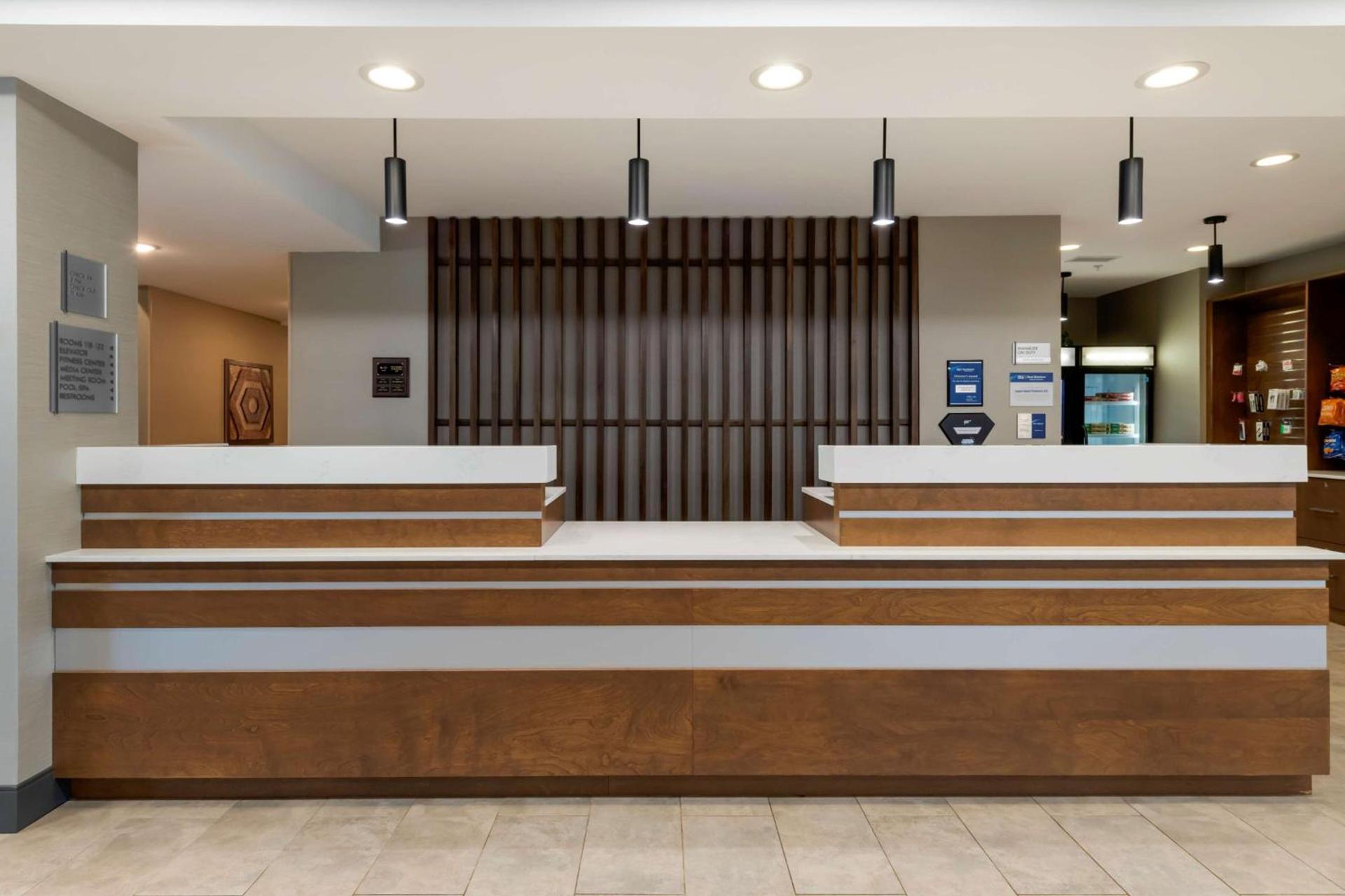 Best Western Plus Isanti photo 5