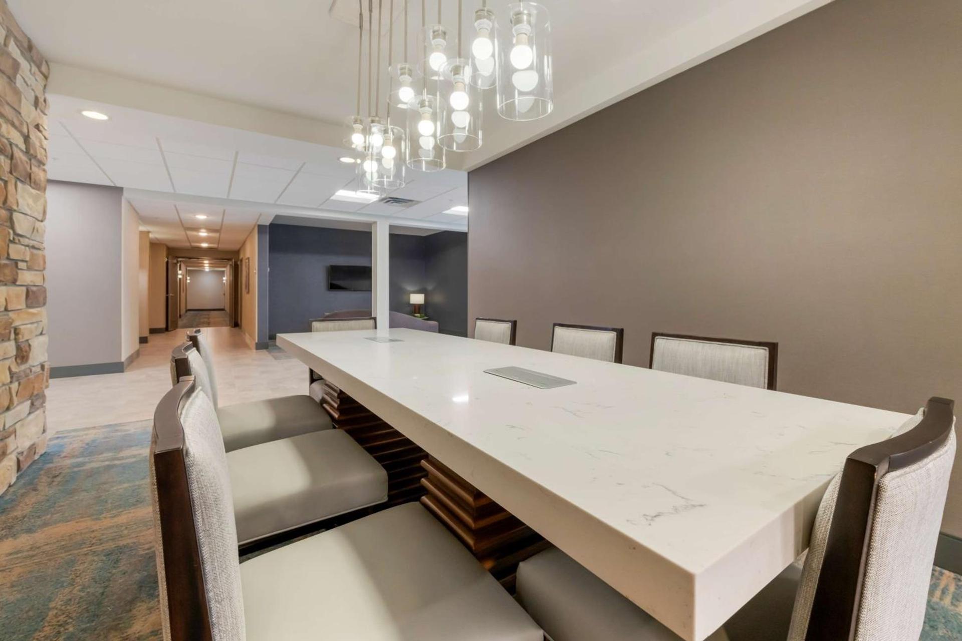Best Western Plus Isanti photo 7