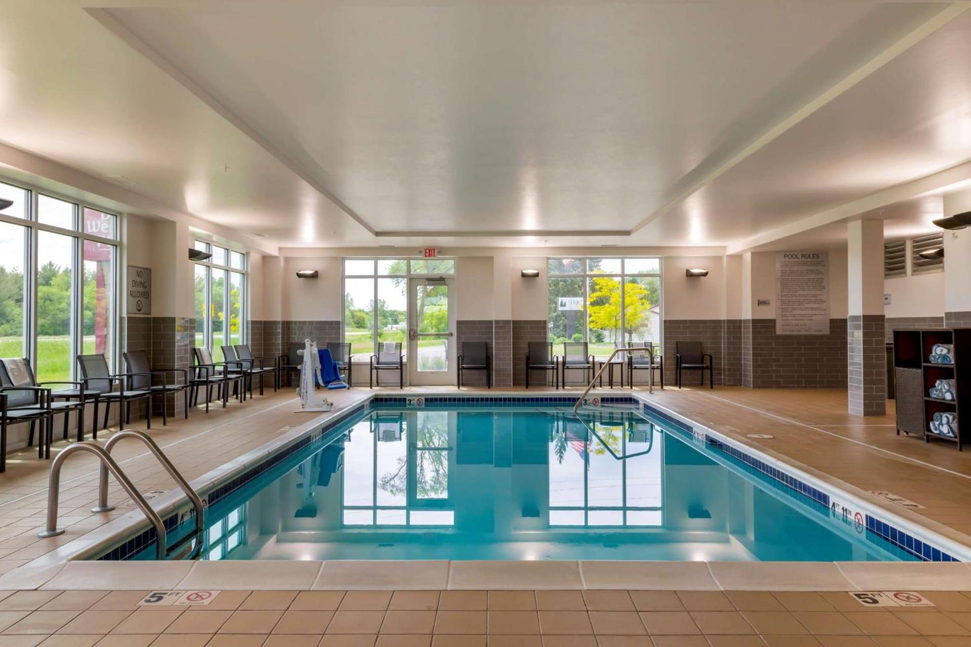 Best Western Plus Isanti photo 16
