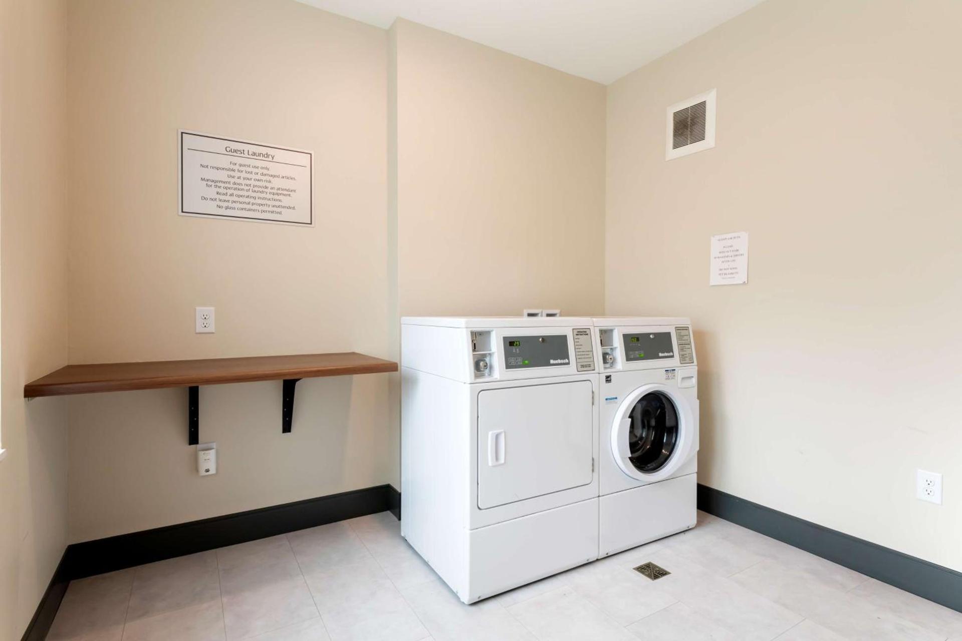 Best Western Plus Isanti photo 21