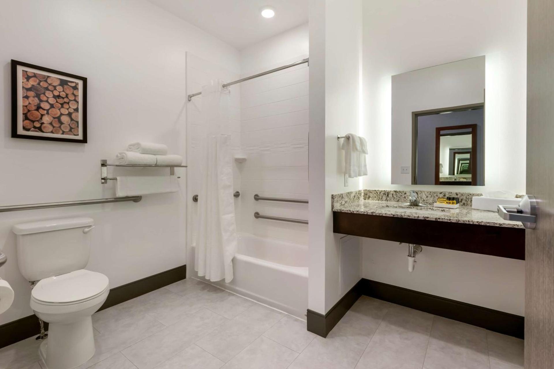 Best Western Plus Isanti photo 37