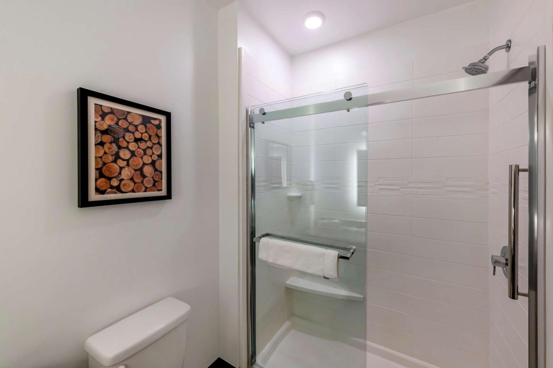 Best Western Plus Isanti photo 39