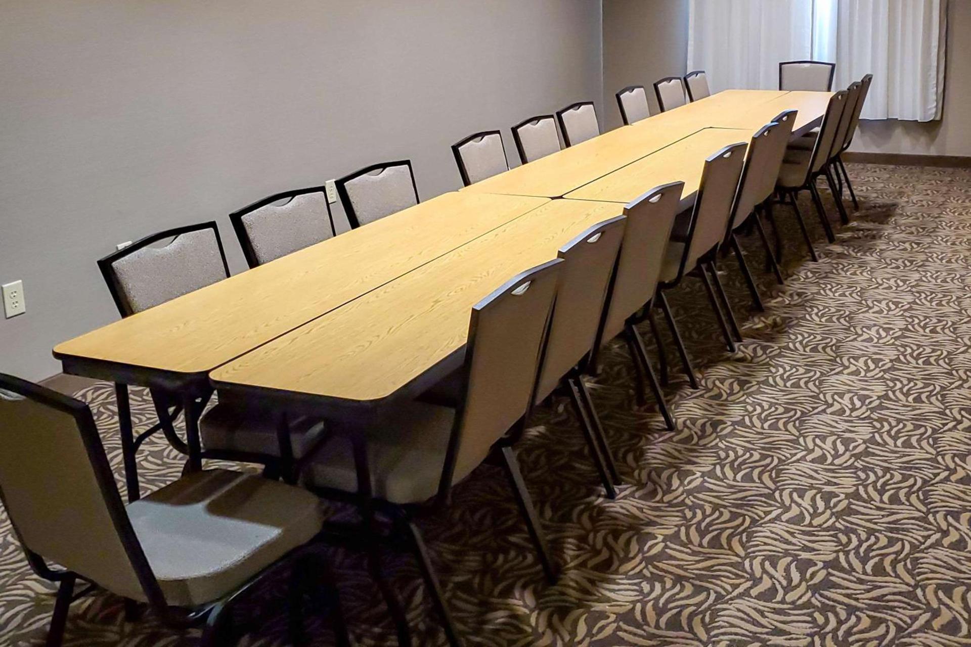 Comfort Suites Tomball Medical Center photo 26