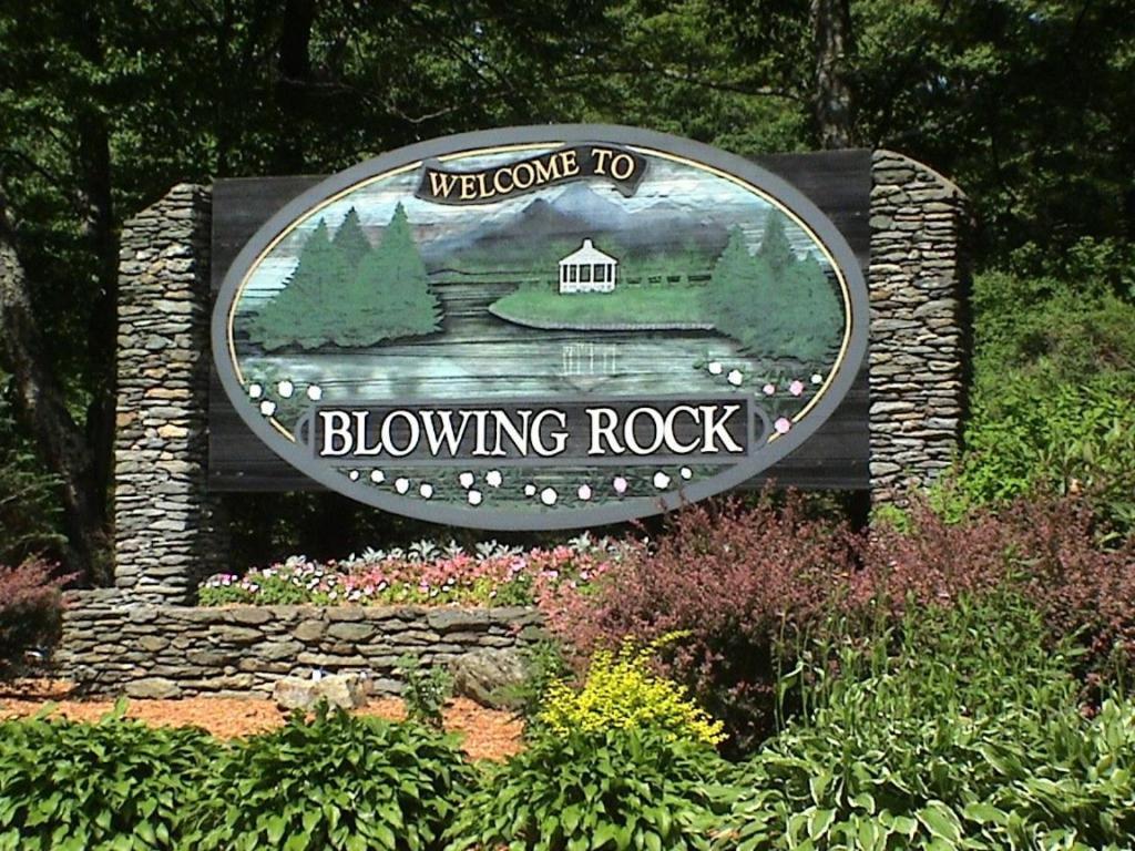 Meadowbrook Inn photo 24