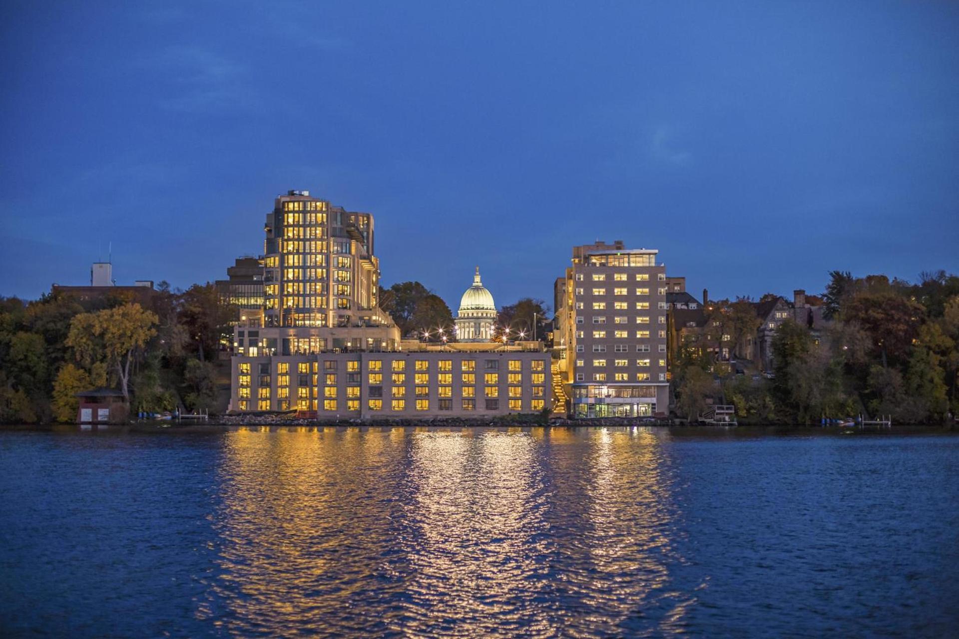 The Edgewater photo 10