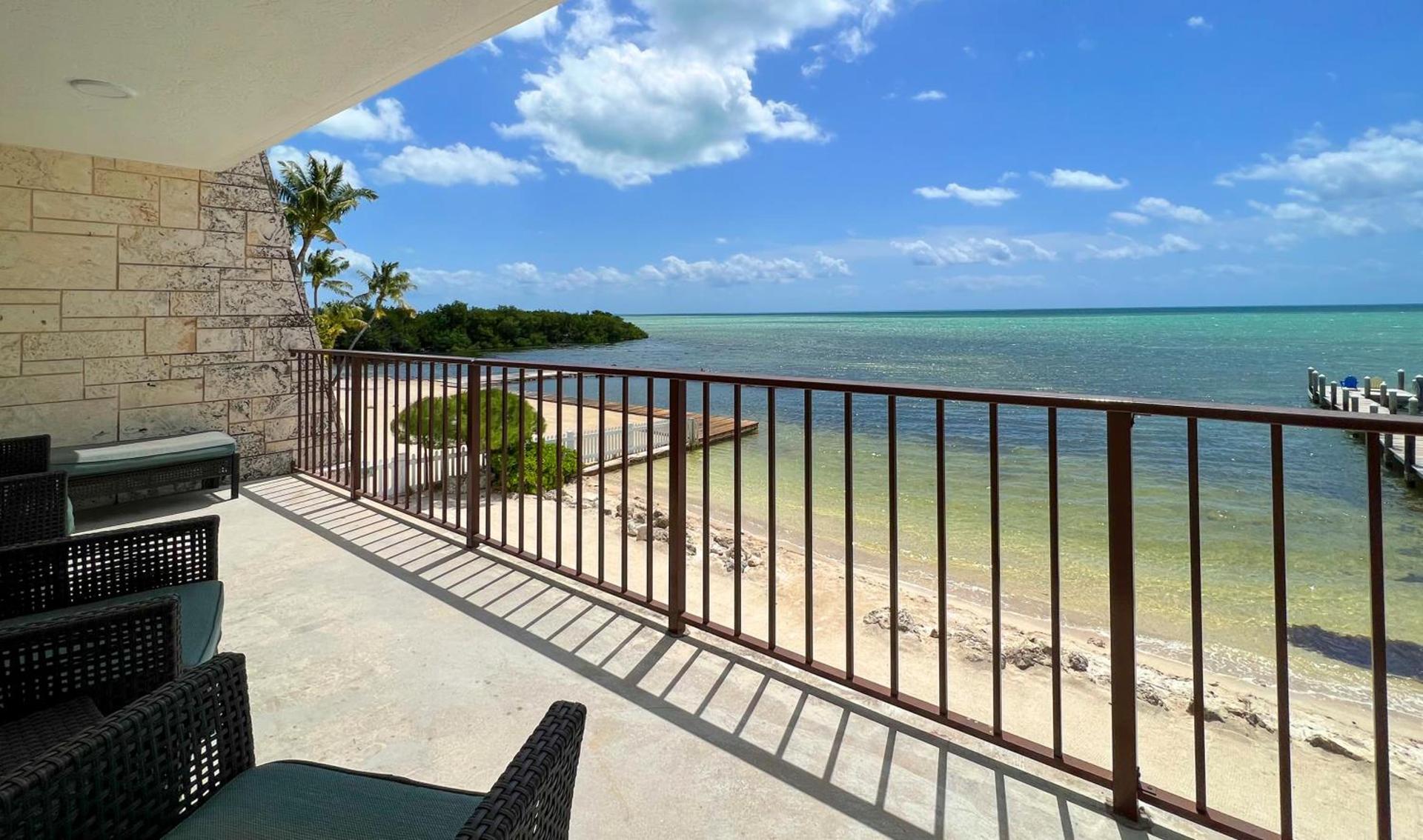 Pines & Palms Resort photo 70