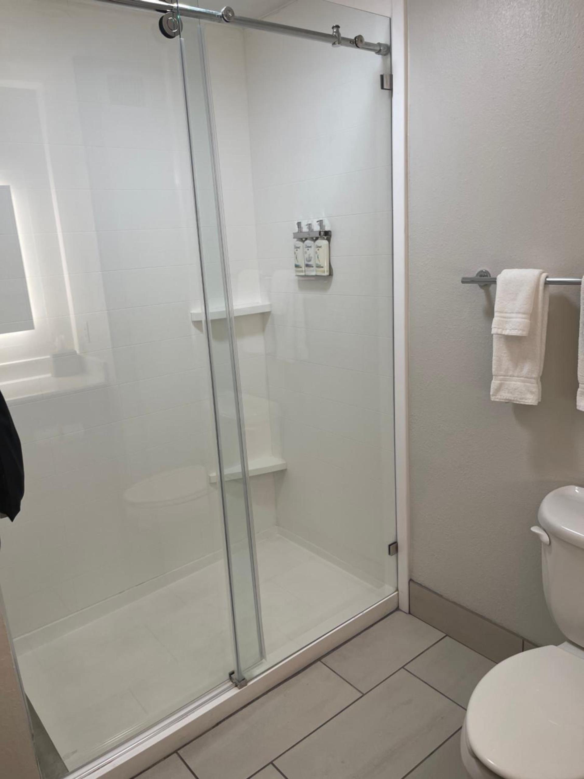 Holiday Inn Express Hotel & Suites Las Vegas NM by IHG photo 27