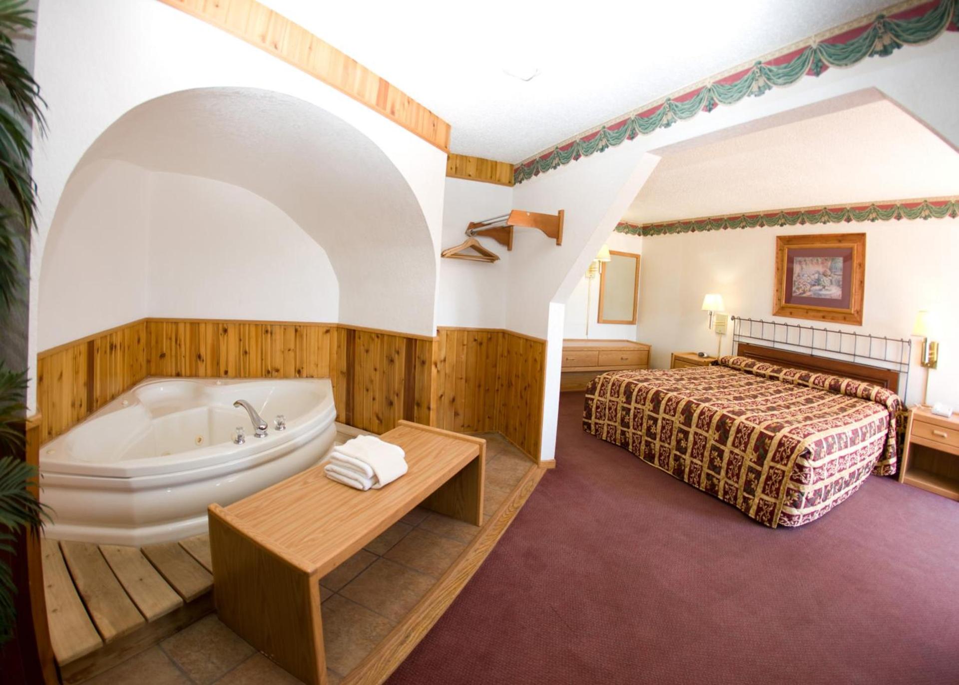 North Country Inn & Suites photo 11