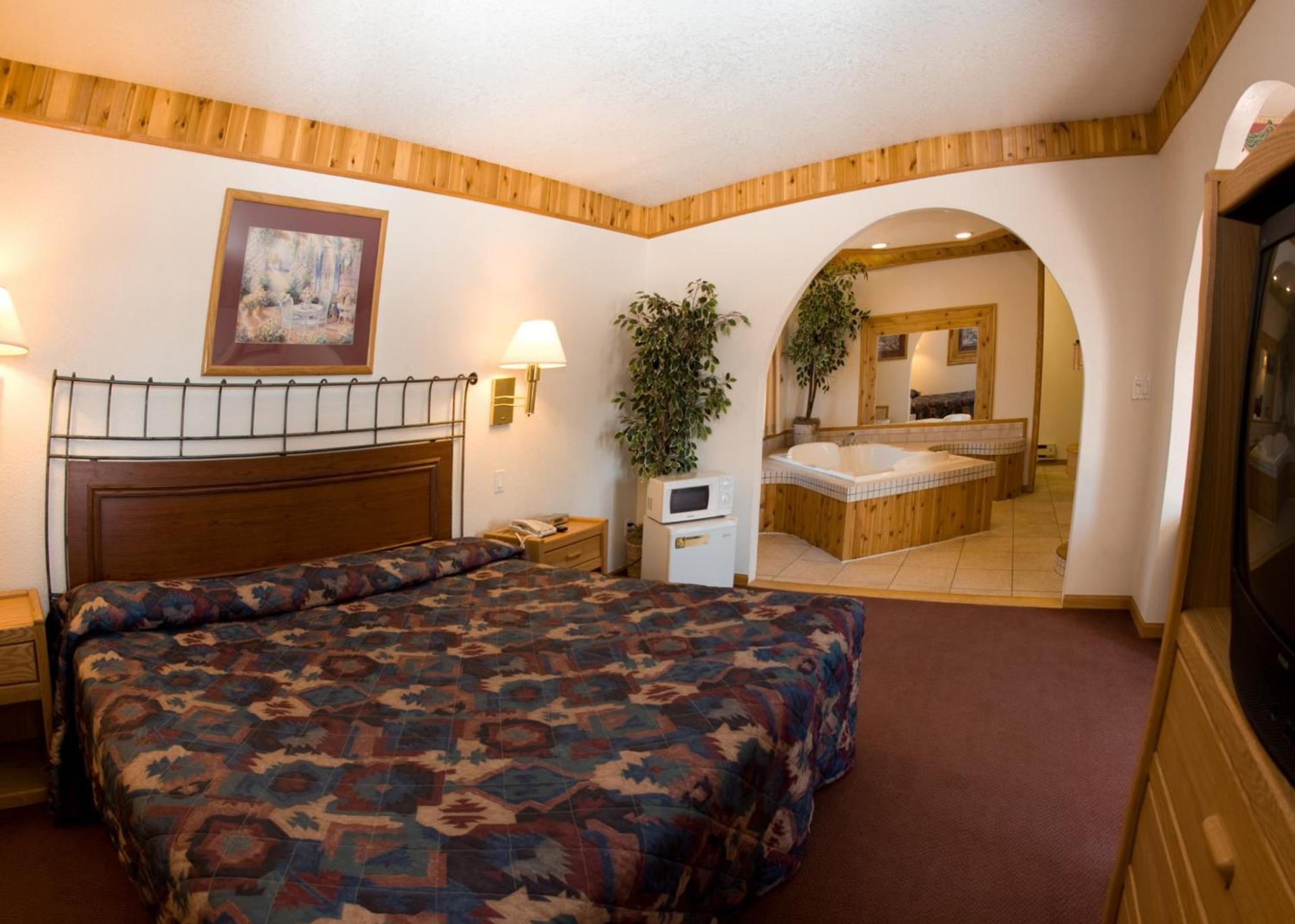 North Country Inn & Suites photo 7