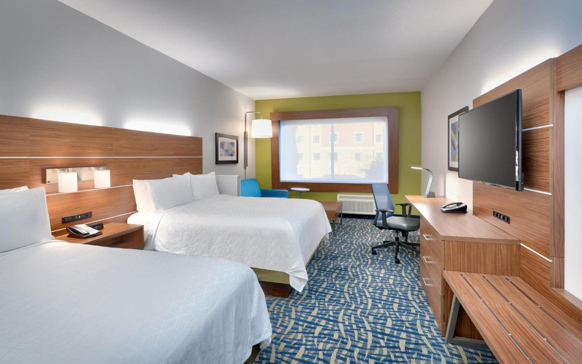Holiday Inn Express & Suites - Gainesville I-75 by IHG photo 31