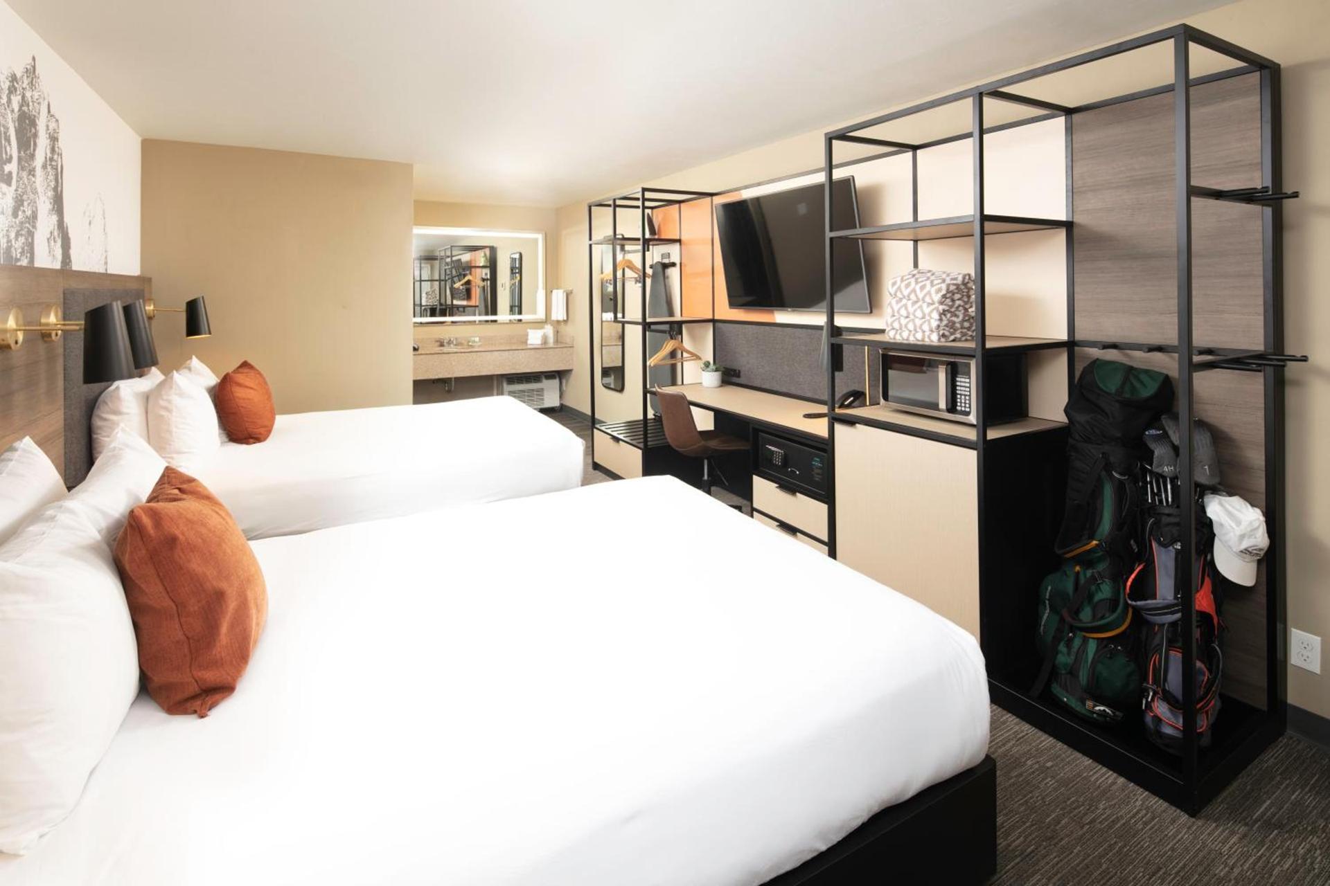Waypoint Hotel photo 13