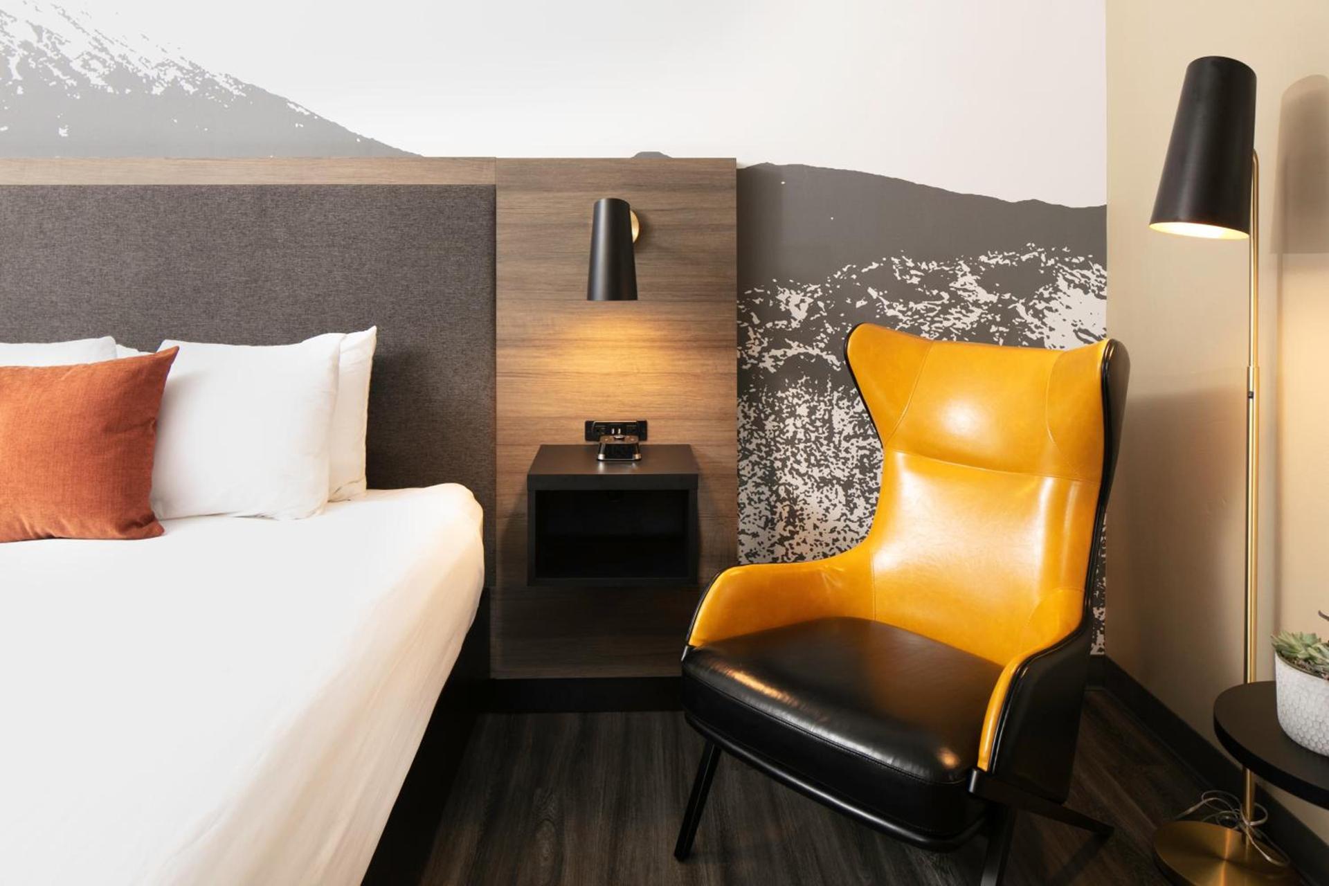 Waypoint Hotel photo 59