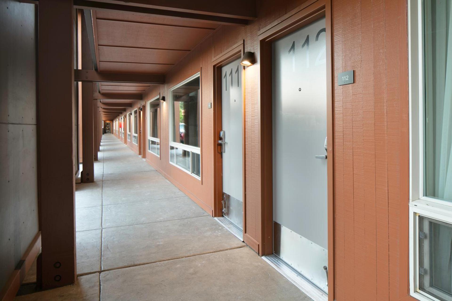 Waypoint Hotel photo 61