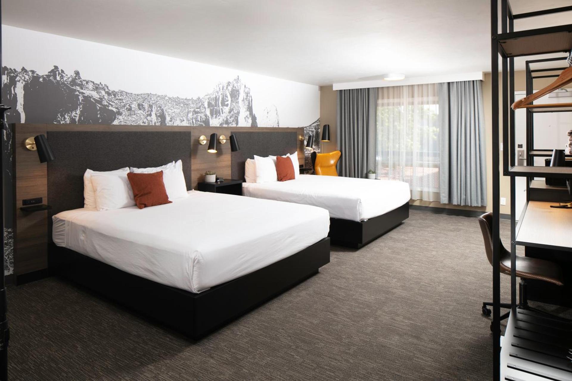 Waypoint Hotel photo 71