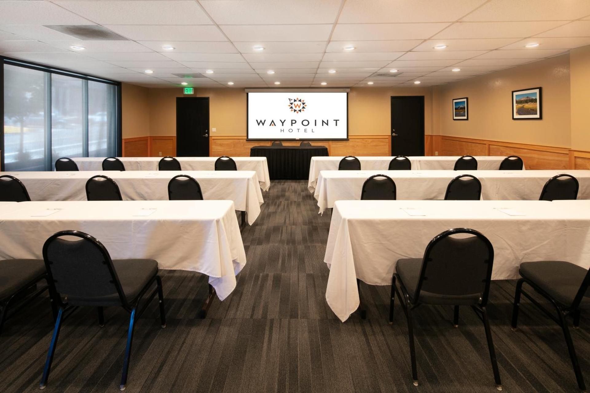 Waypoint Hotel photo 77