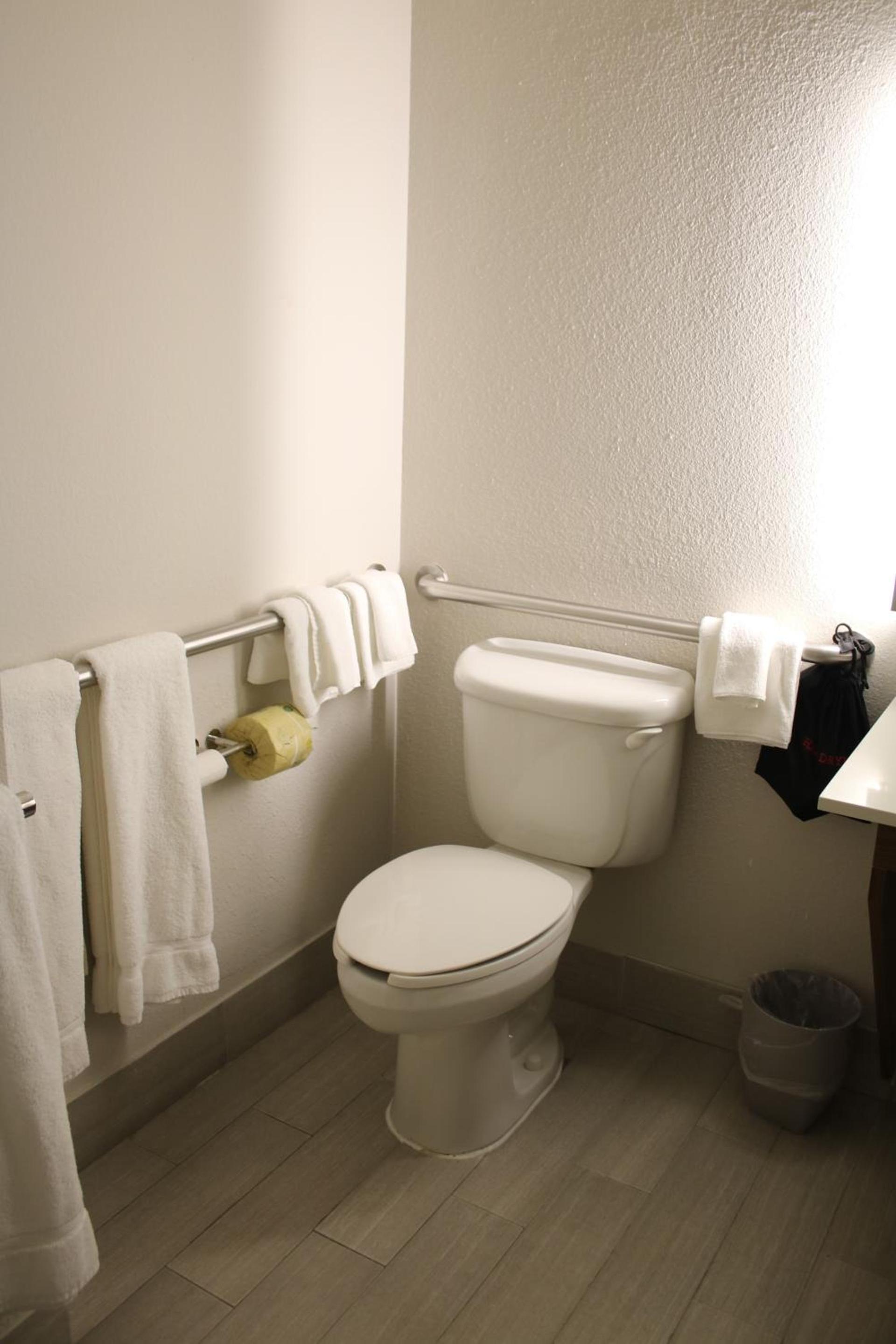 Holiday Inn Express by IHG photo 35