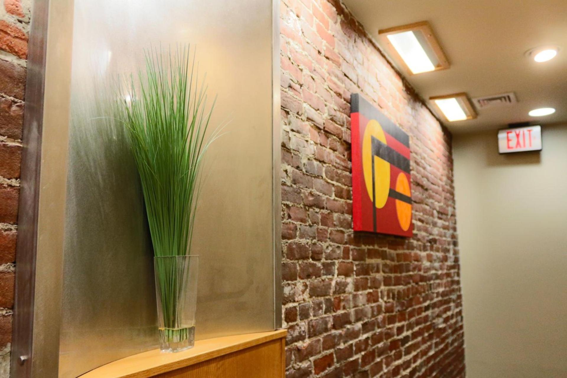 Charlesmark Hotel photo 6